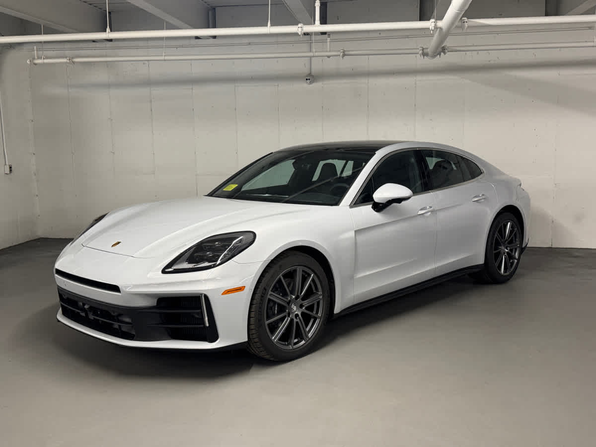 new 2026 Porsche Panamera car