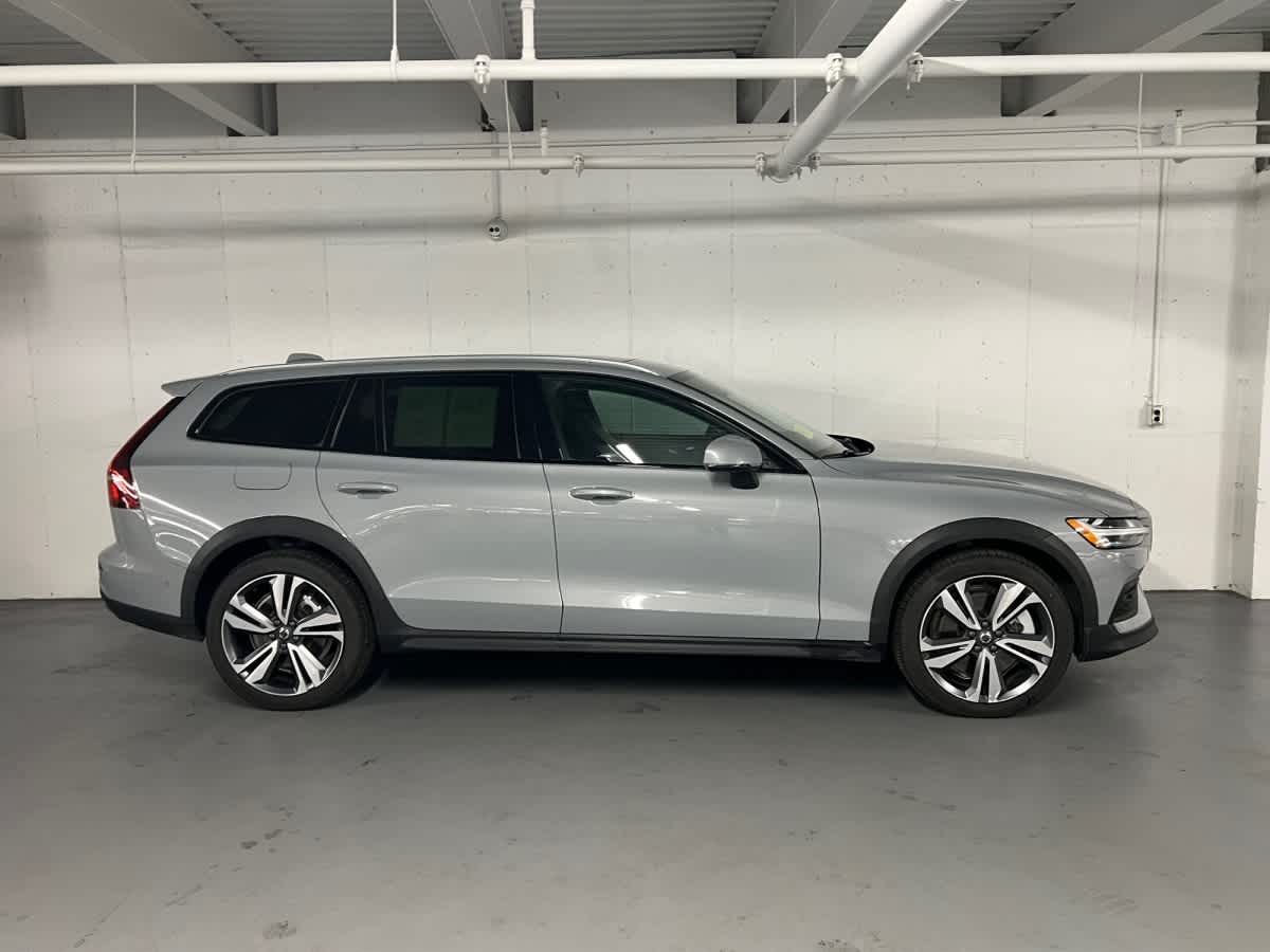 used 2025 Volvo V60 Cross Country car, priced at $37,997