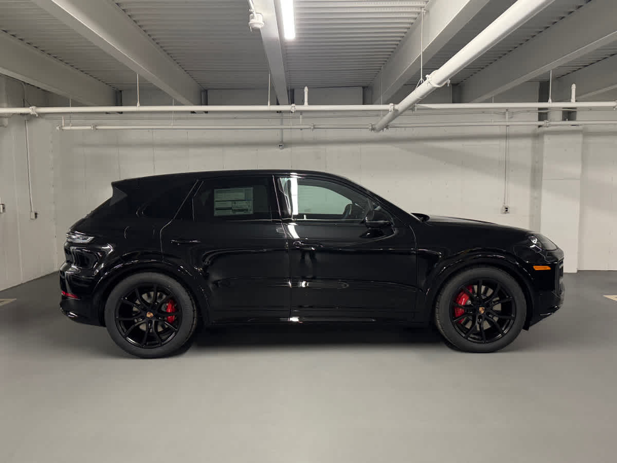 new 2026 Porsche Cayenne car