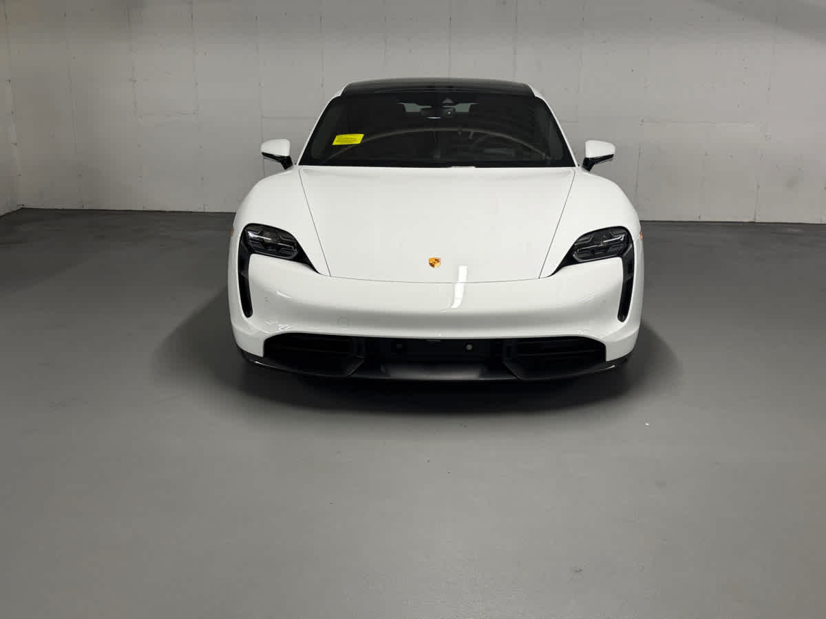 new 2024 Porsche Taycan car