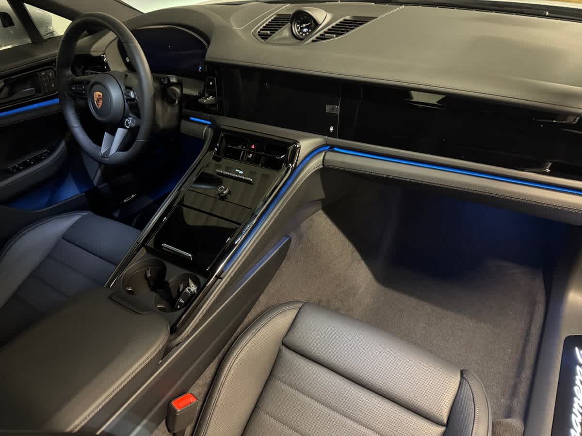 new 2026 Porsche Panamera car