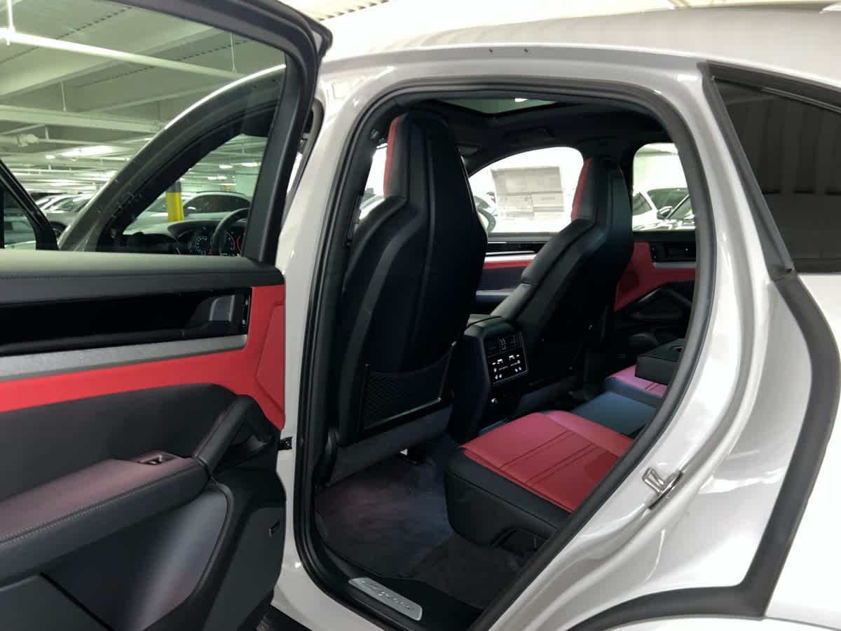 new 2026 Porsche Cayenne car