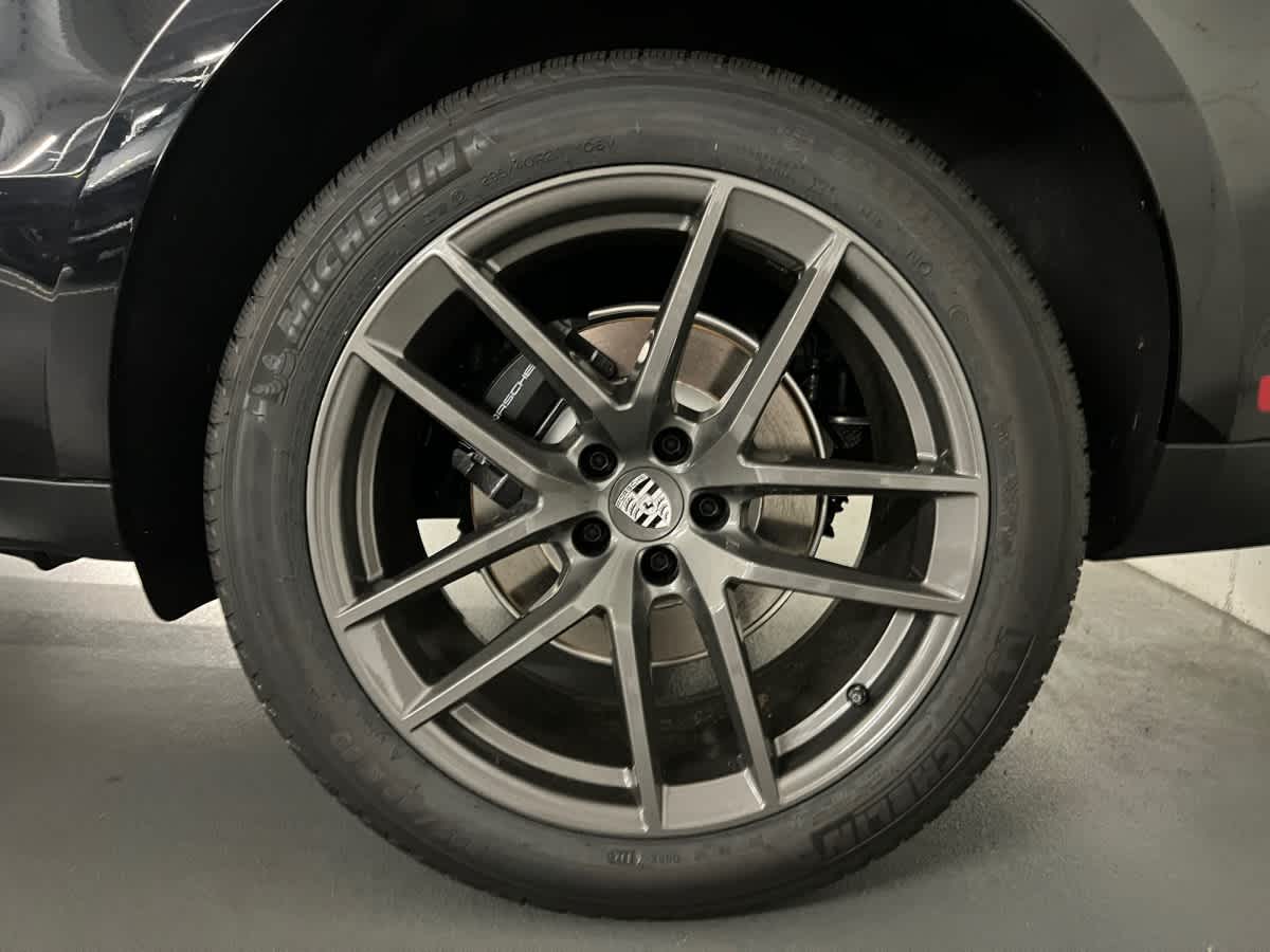 new 2026 Porsche Macan car
