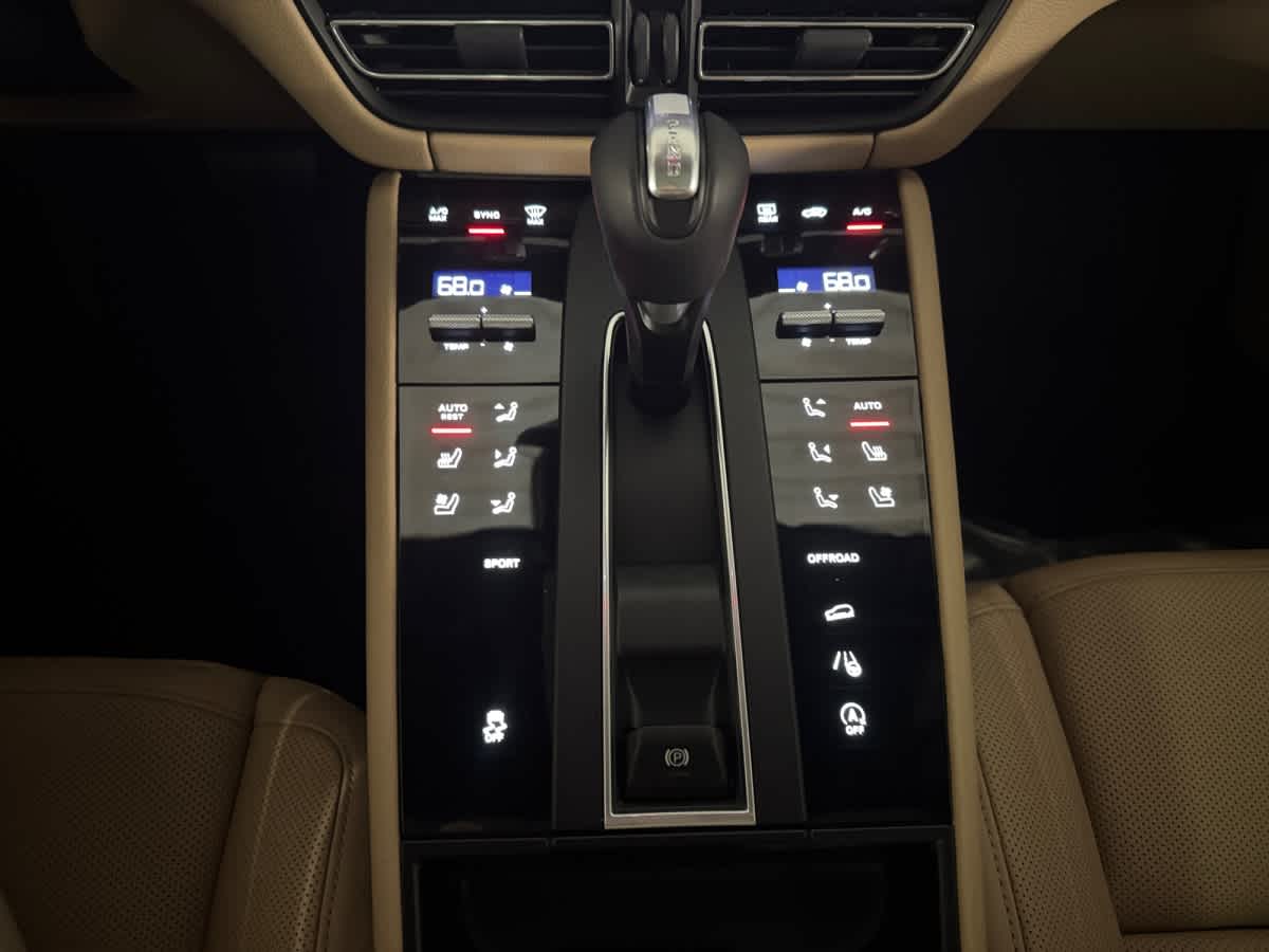 new 2026 Porsche Macan car