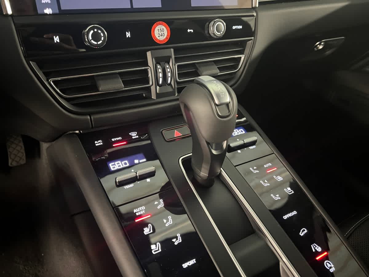 new 2026 Porsche Macan car