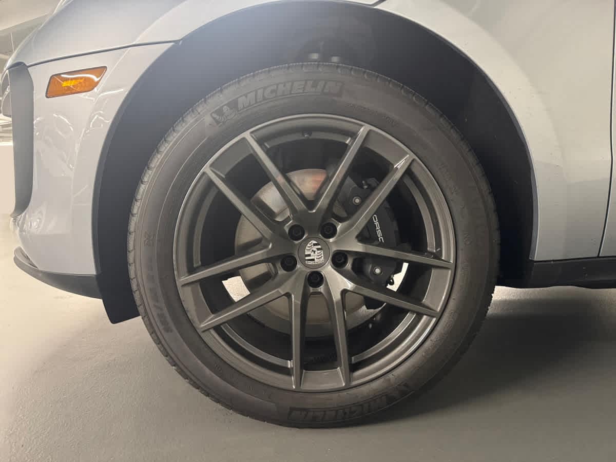 new 2026 Porsche Macan car