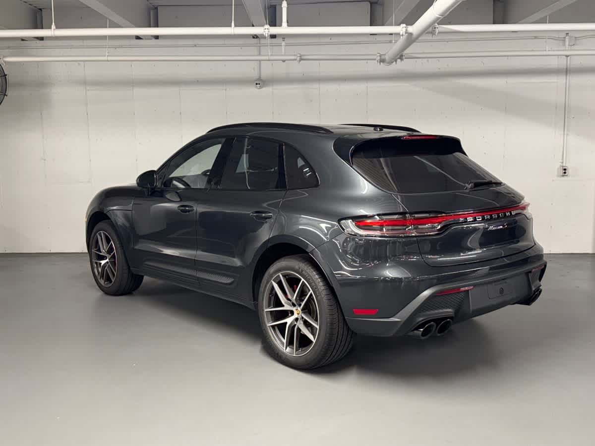 2024 Porsche Macan S photo 3