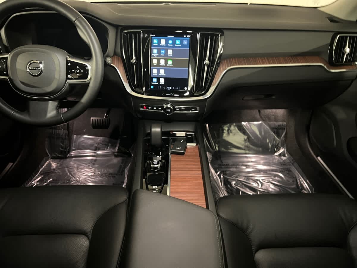 used 2025 Volvo V60 Cross Country car, priced at $37,997