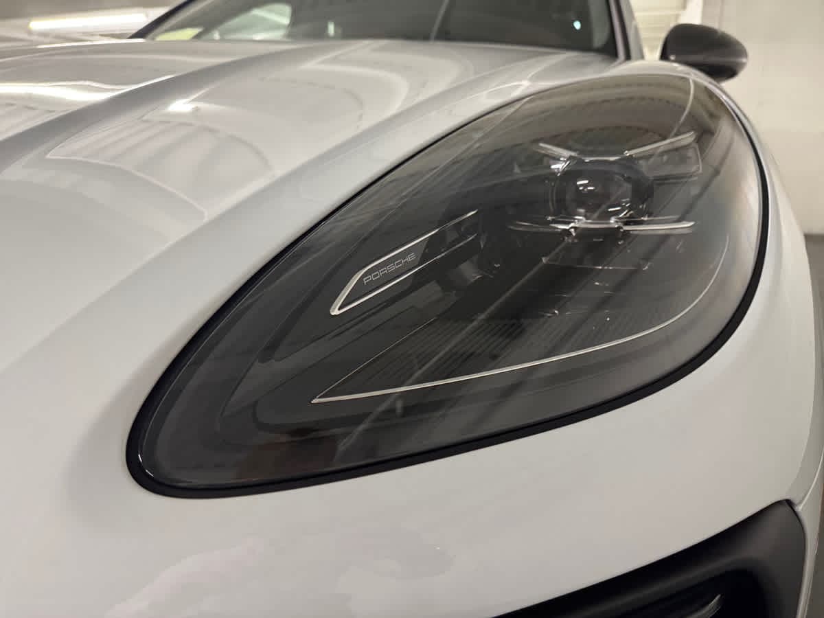 new 2026 Porsche Macan car