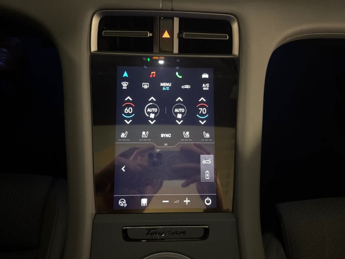 new 2024 Porsche Taycan car