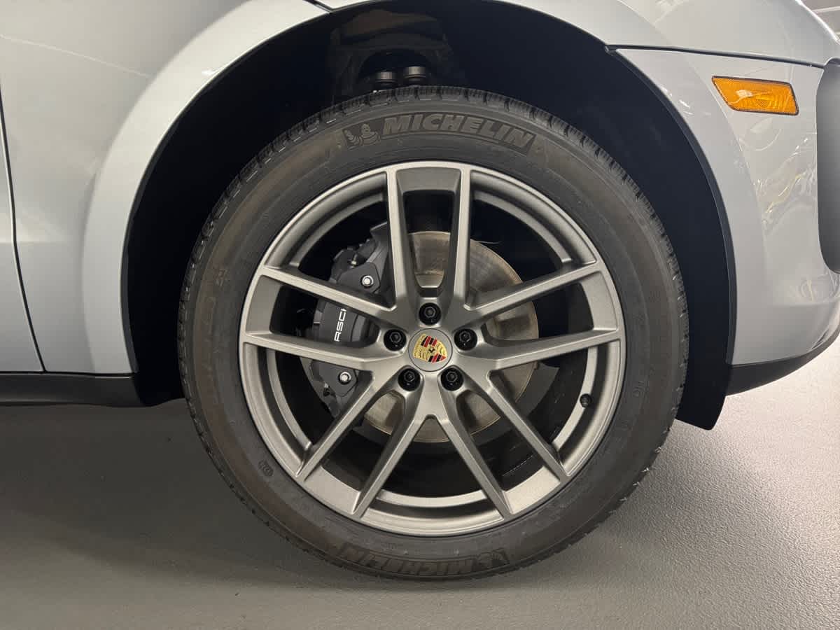 new 2026 Porsche Macan car