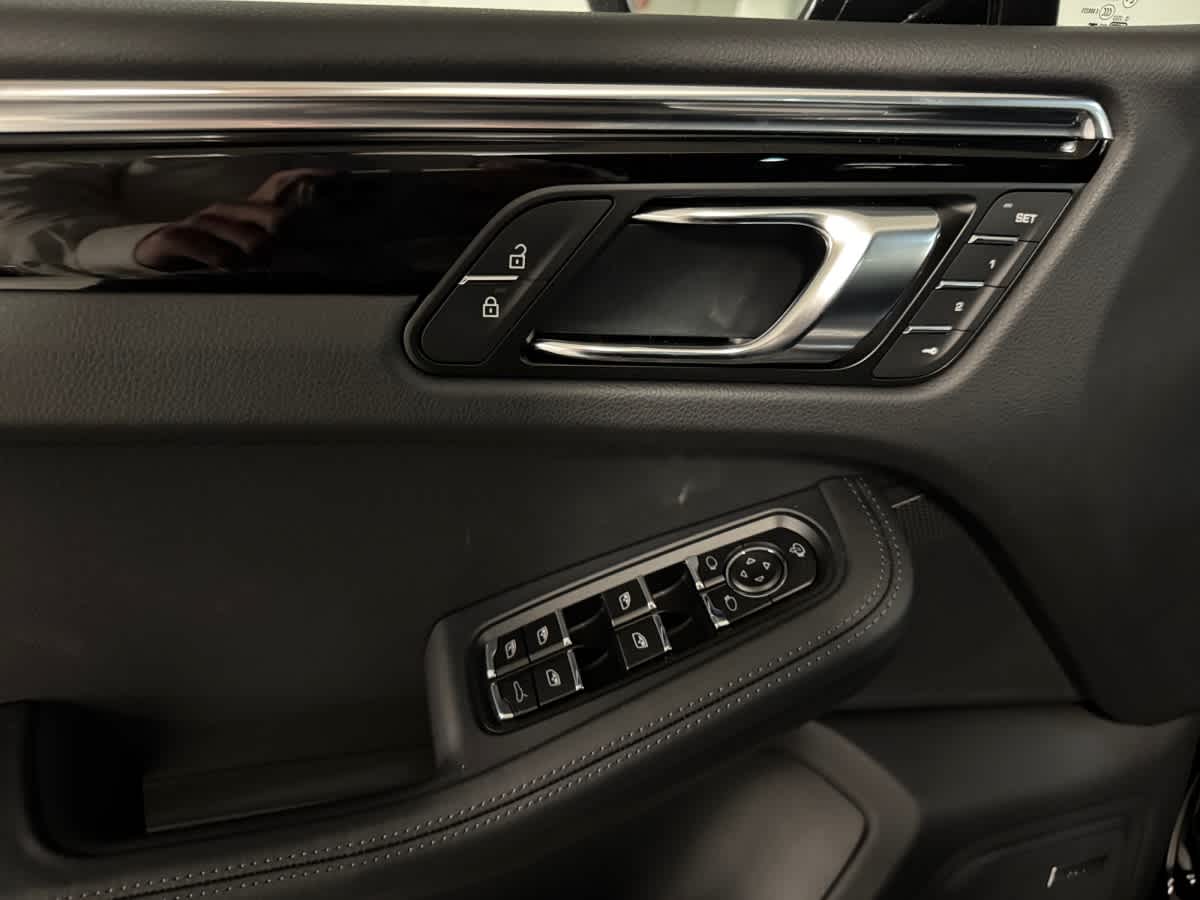 new 2026 Porsche Macan car