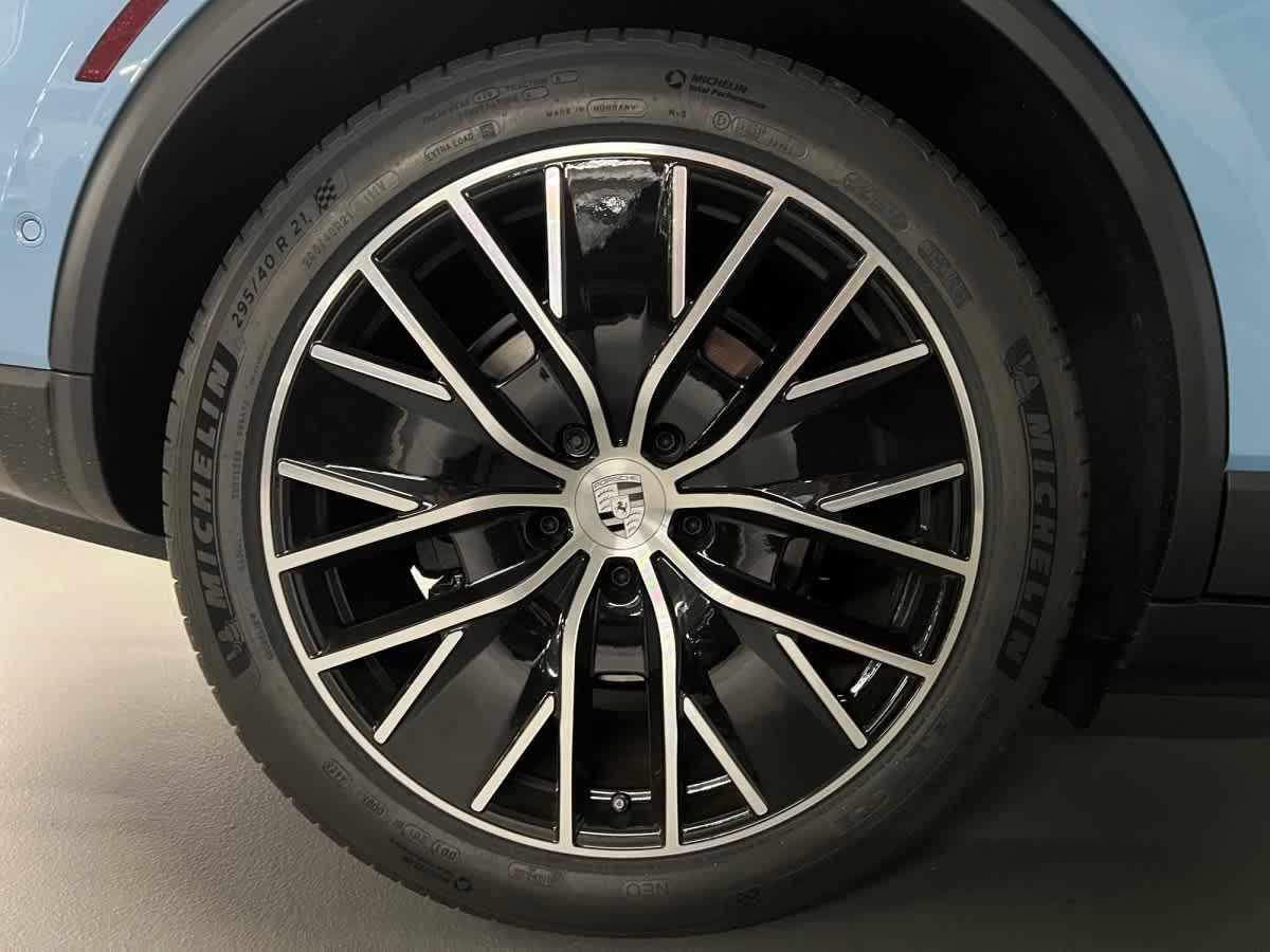 new 2026 Porsche Macan car