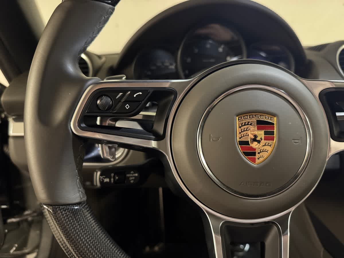 new 2025 Porsche 718 Boxster car