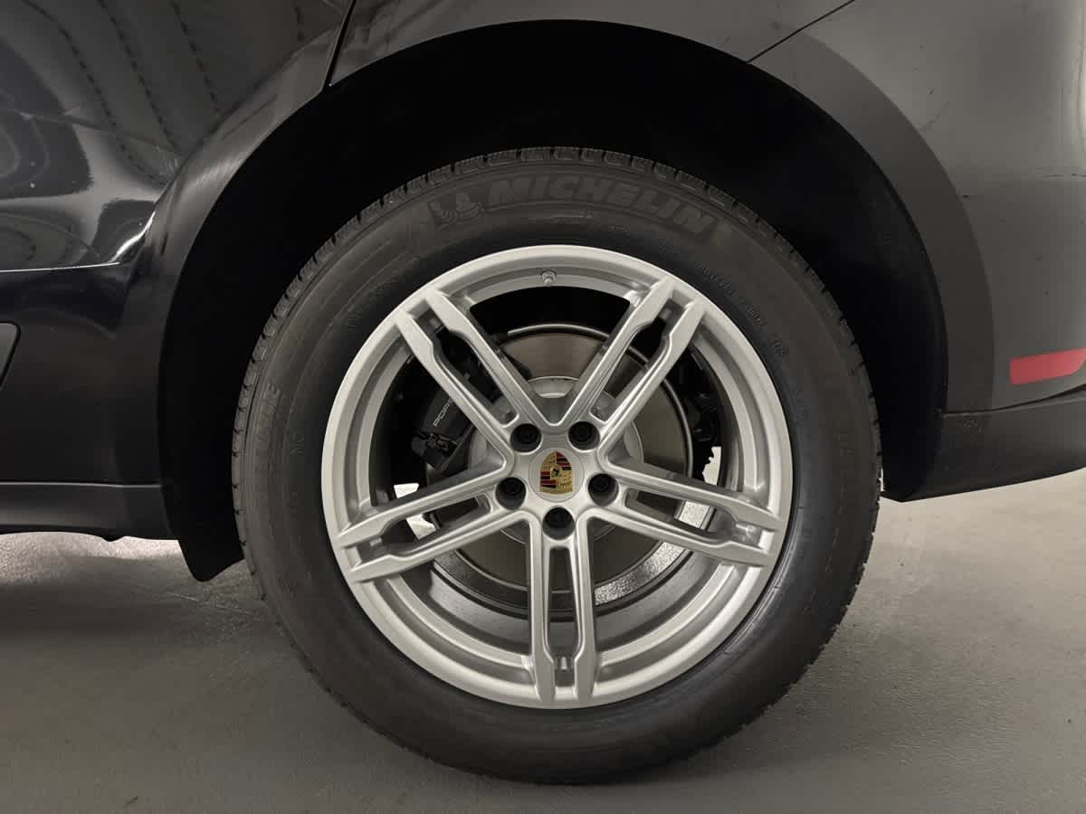 new 2026 Porsche Macan car