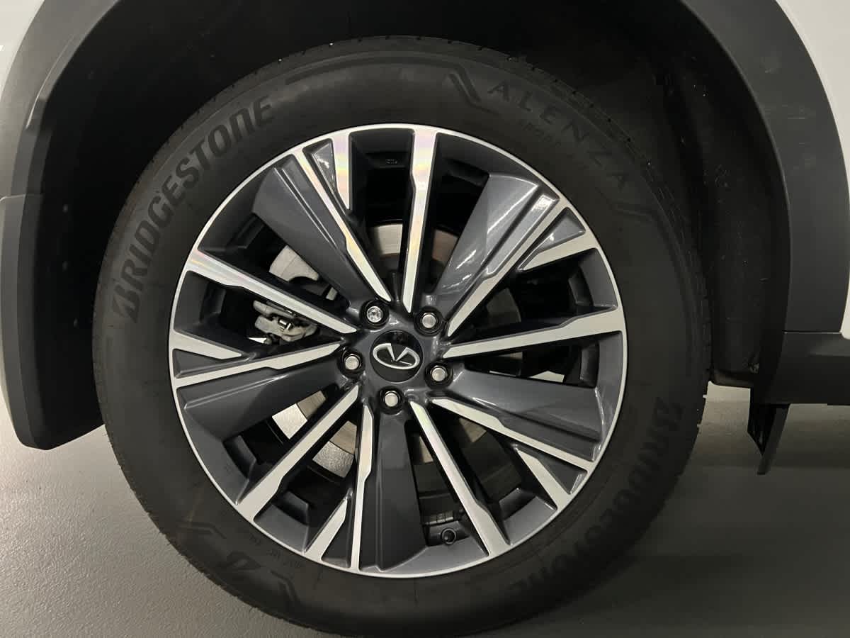 used 2026 INFINITI QX60 car, priced at $49,498