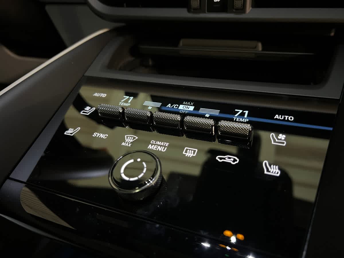 new 2026 Porsche Macan car