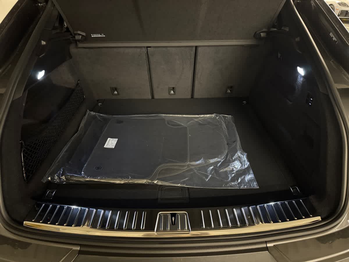 new 2026 Porsche Cayenne car