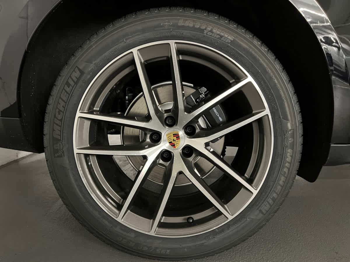 new 2026 Porsche Macan car