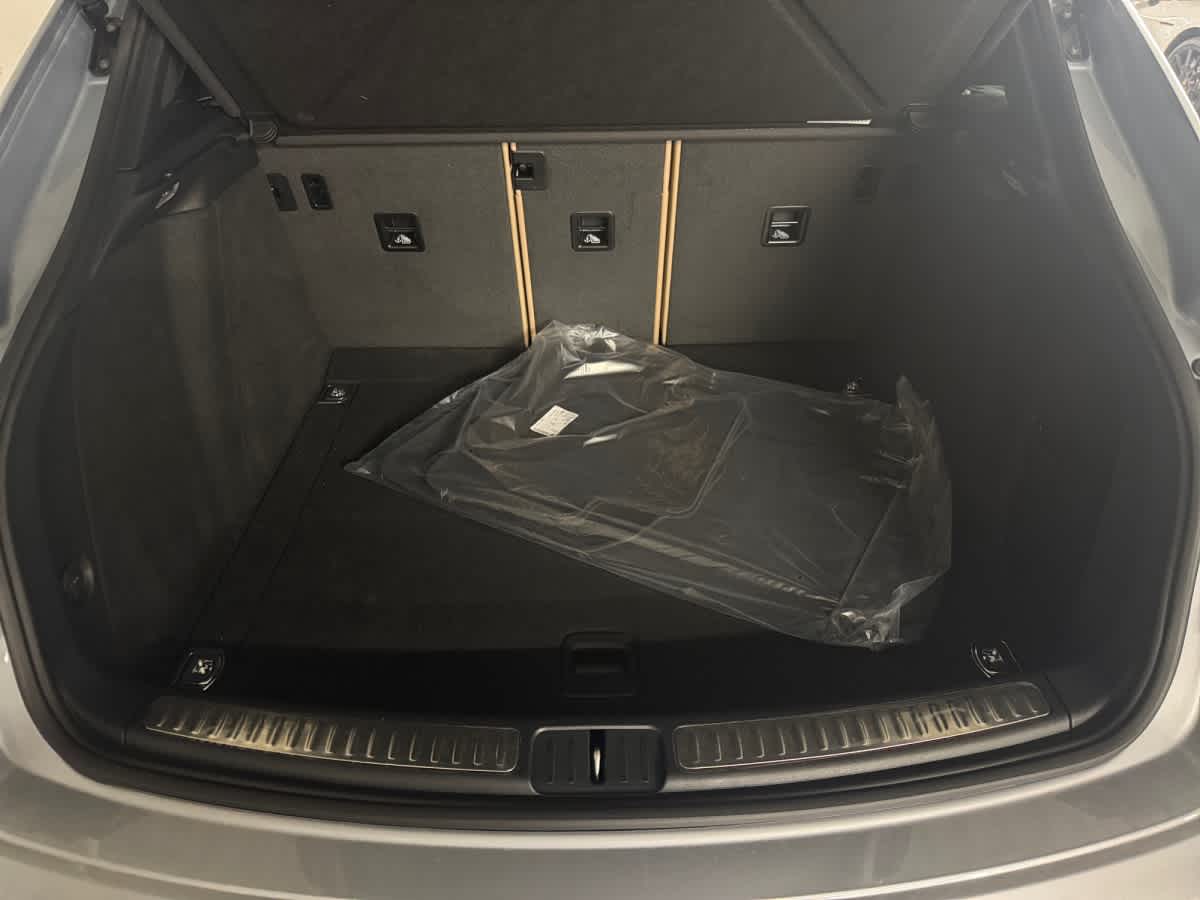 new 2026 Porsche Macan car