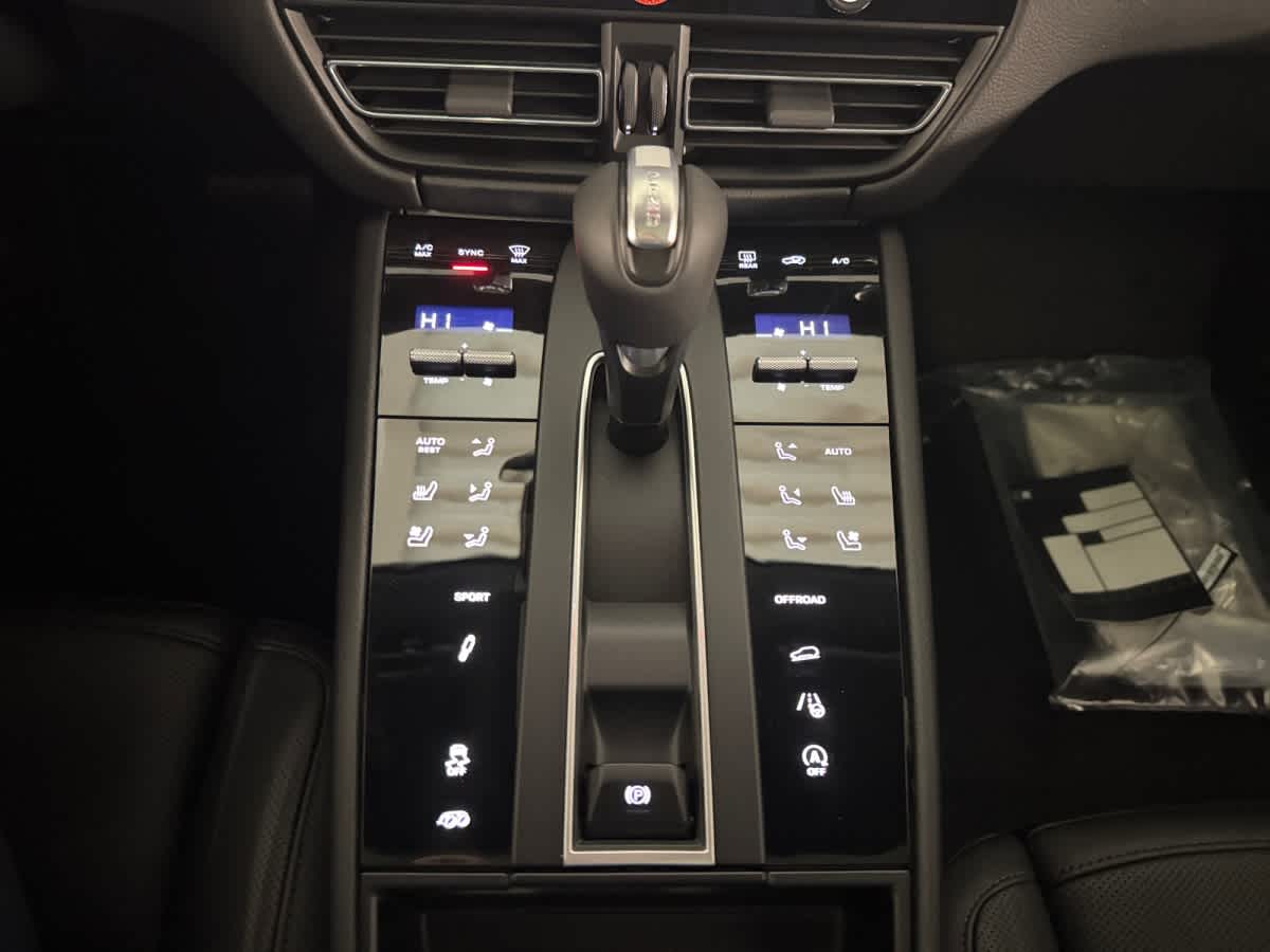 new 2026 Porsche Macan car