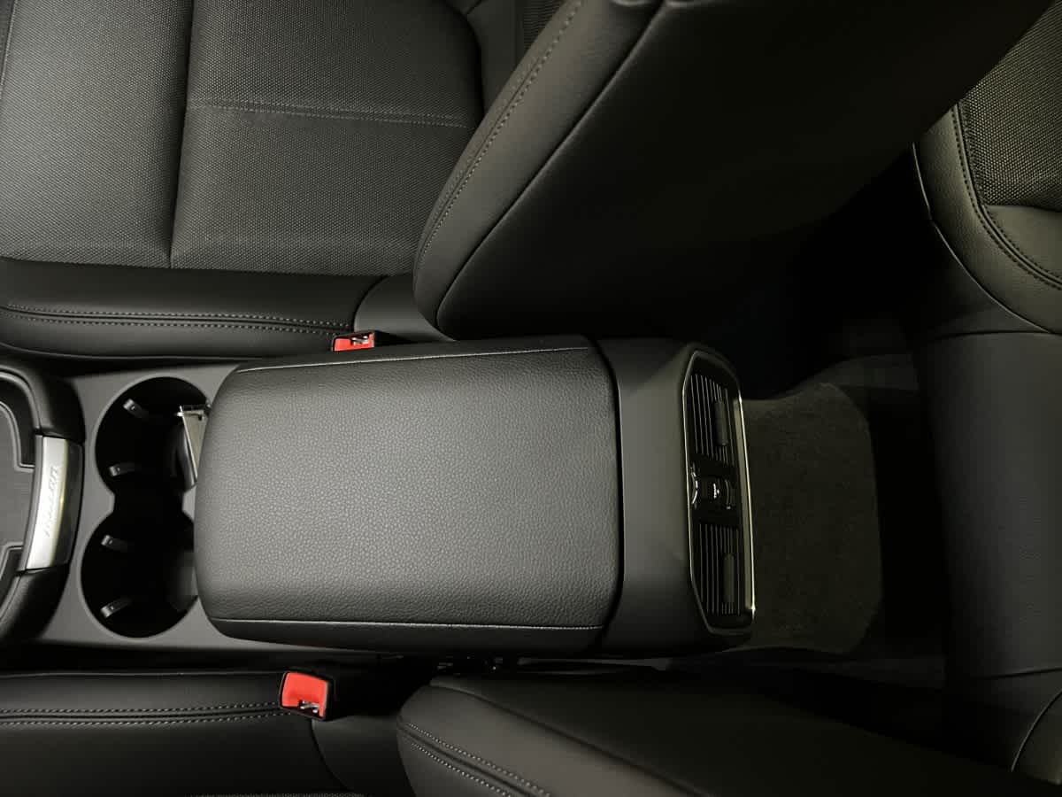 new 2026 Porsche Macan car