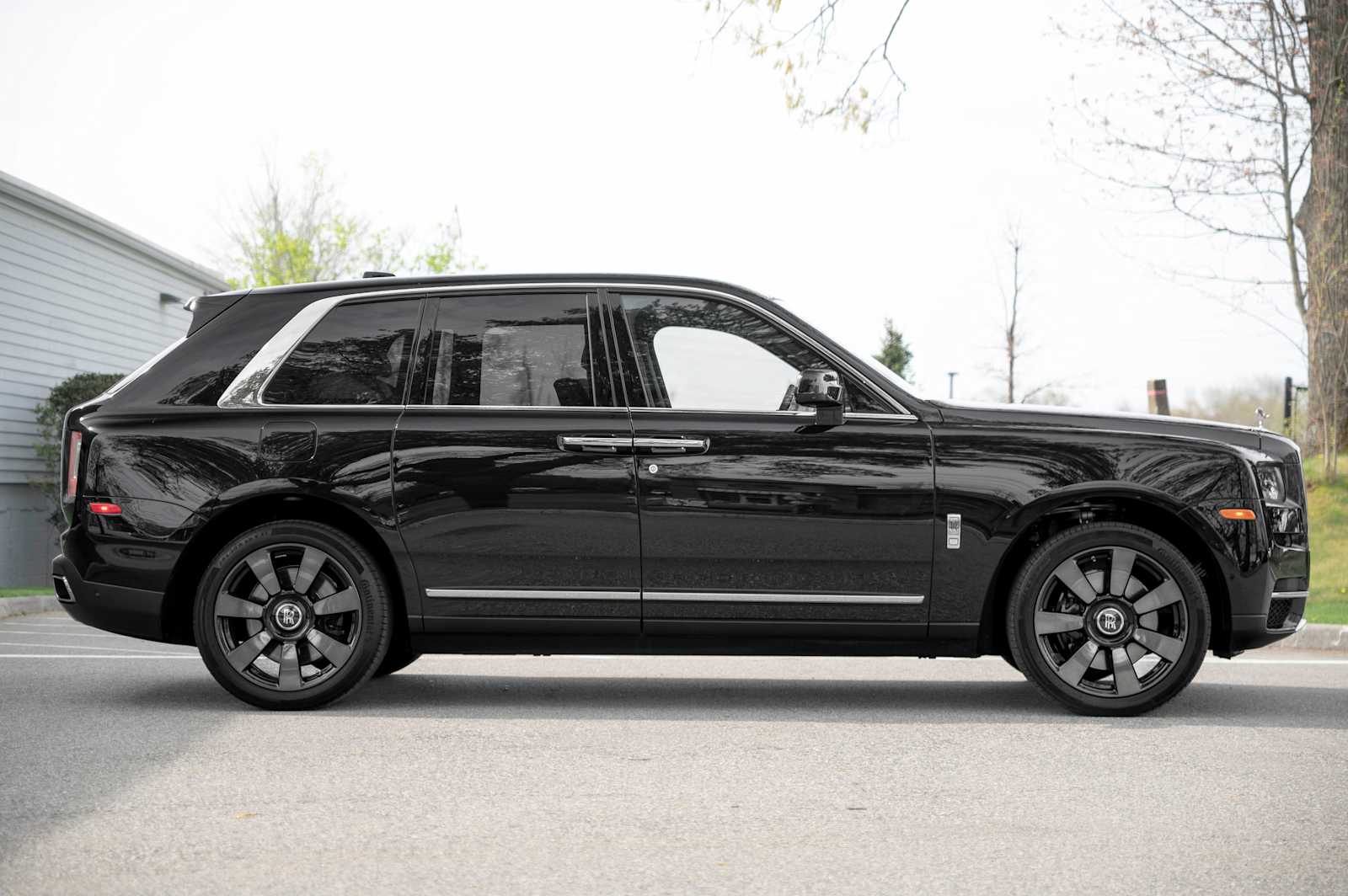 used 2023 Rolls-Royce Cullinan car, priced at $315,988