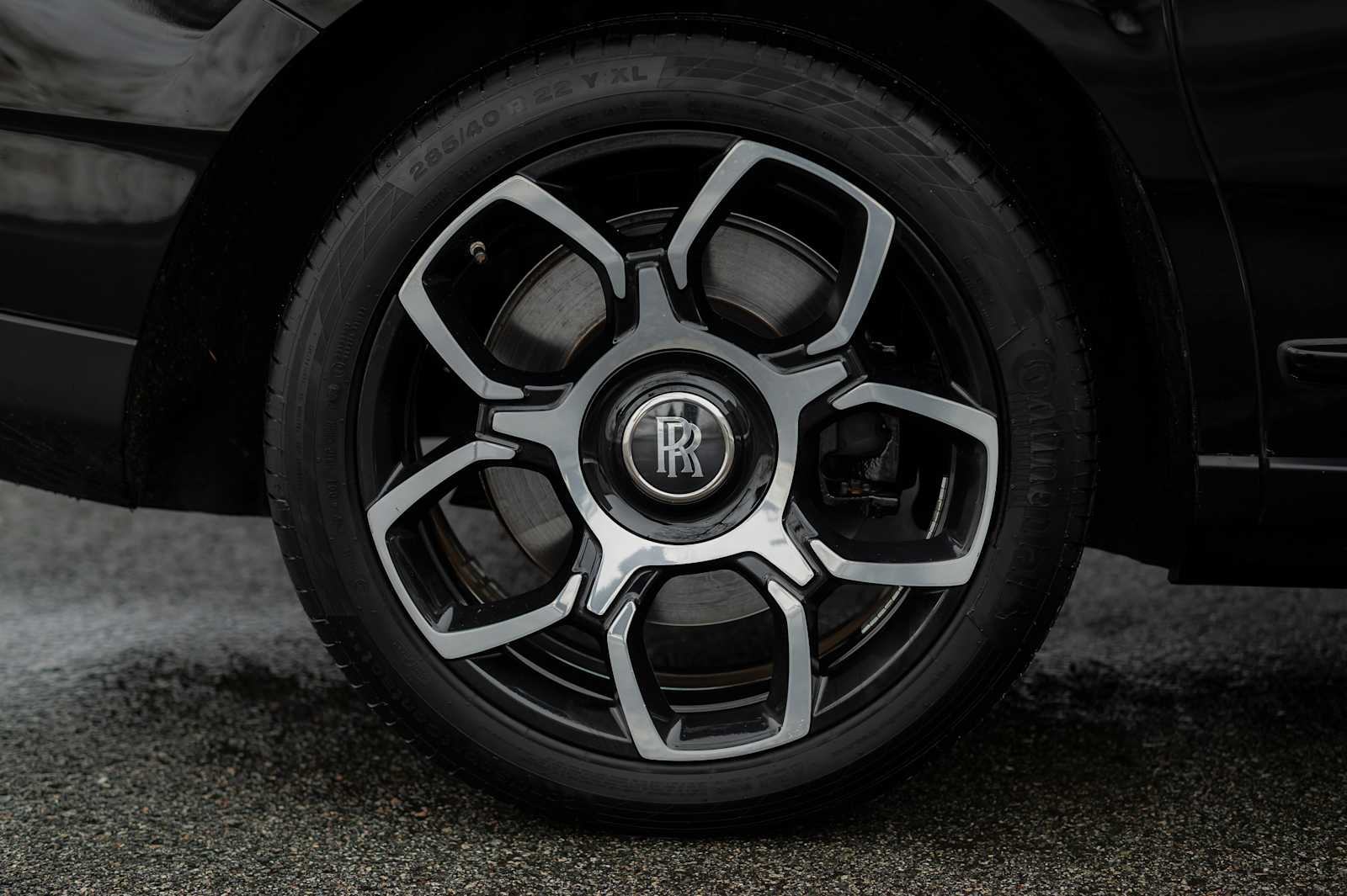 used 2022 Rolls-Royce Cullinan car, priced at $272,500