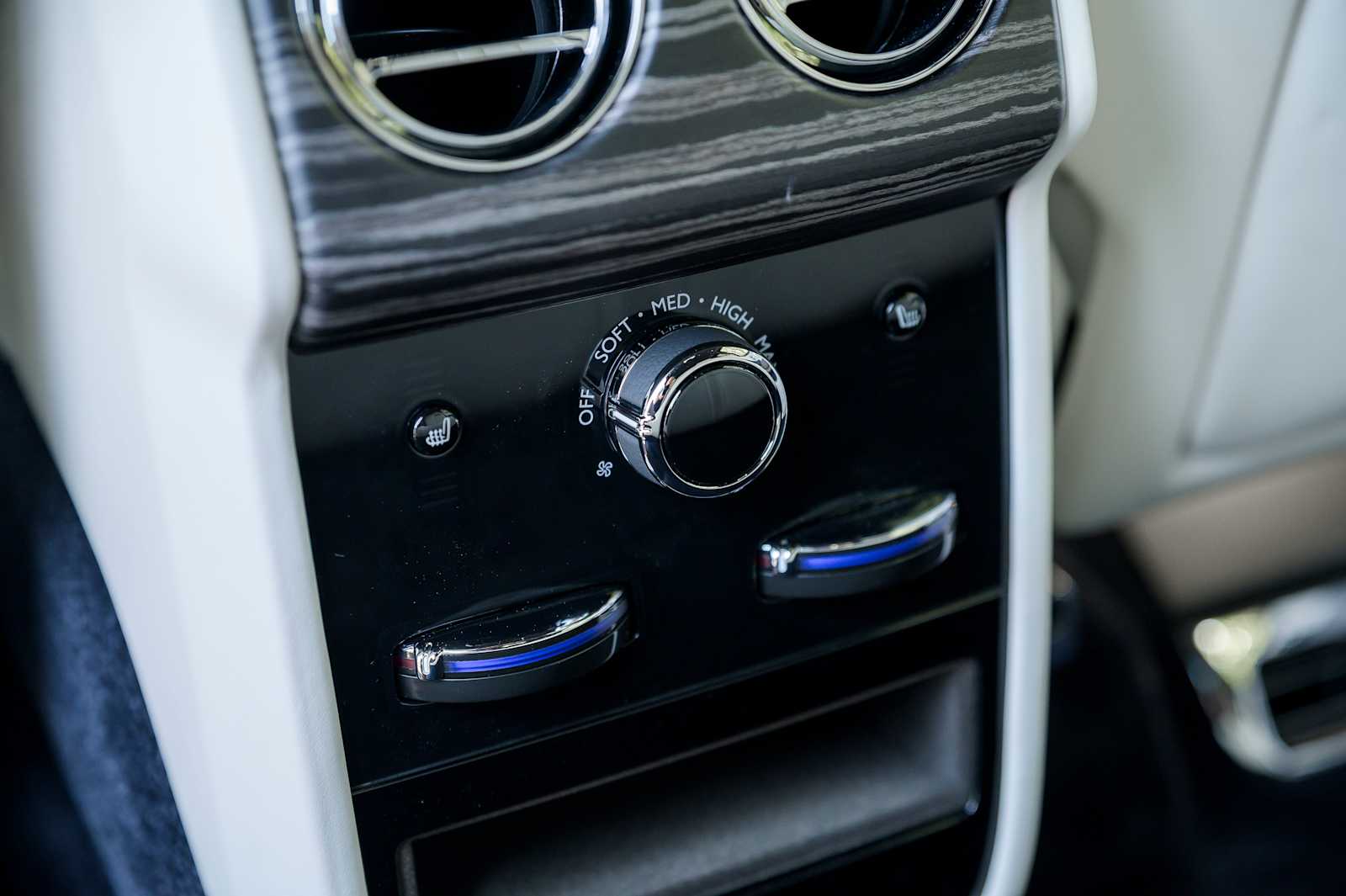 2027 Rolls-Royce Cullinan Base - Photo 53