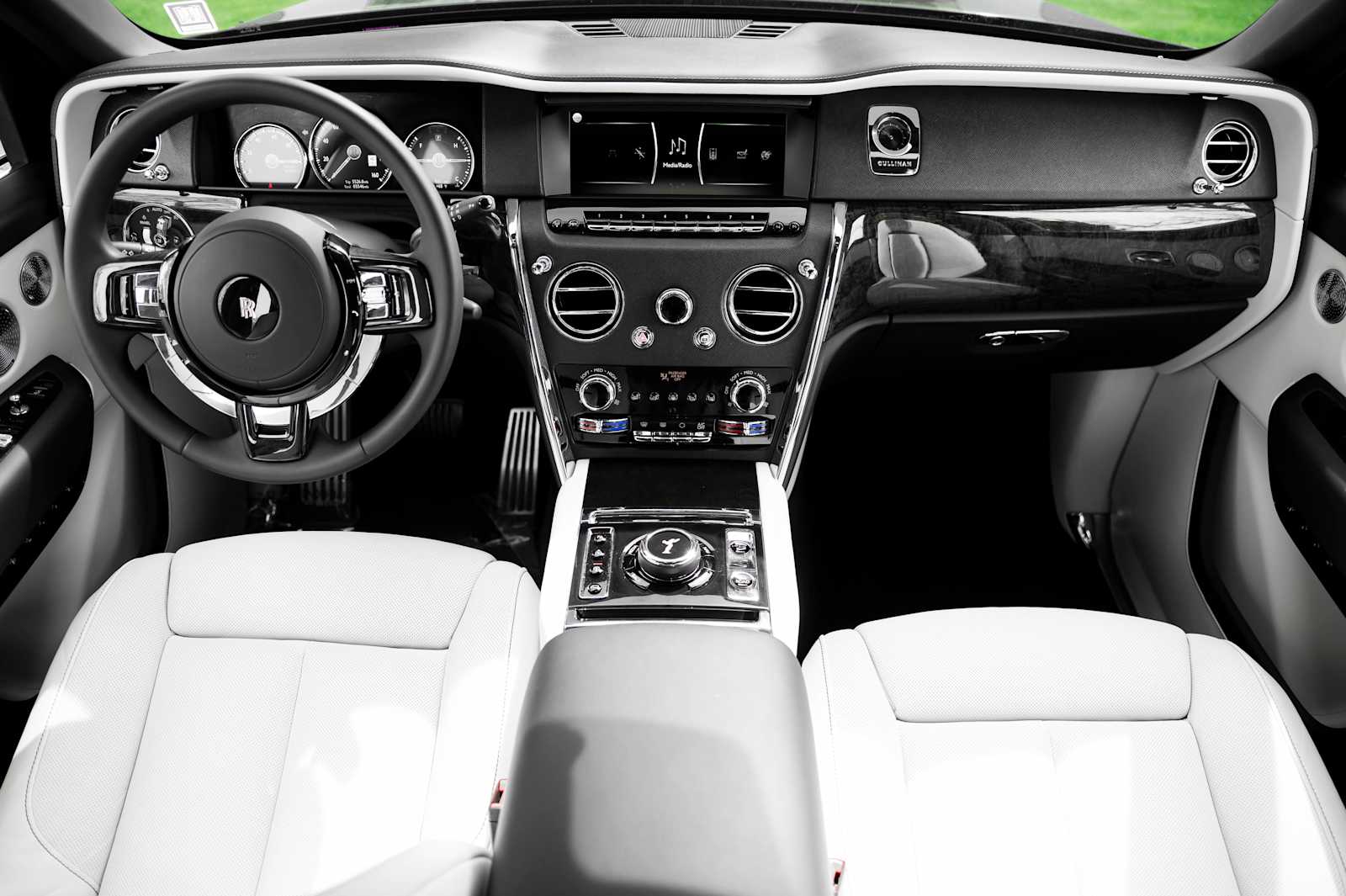 used 2023 Rolls-Royce Cullinan car, priced at $315,988