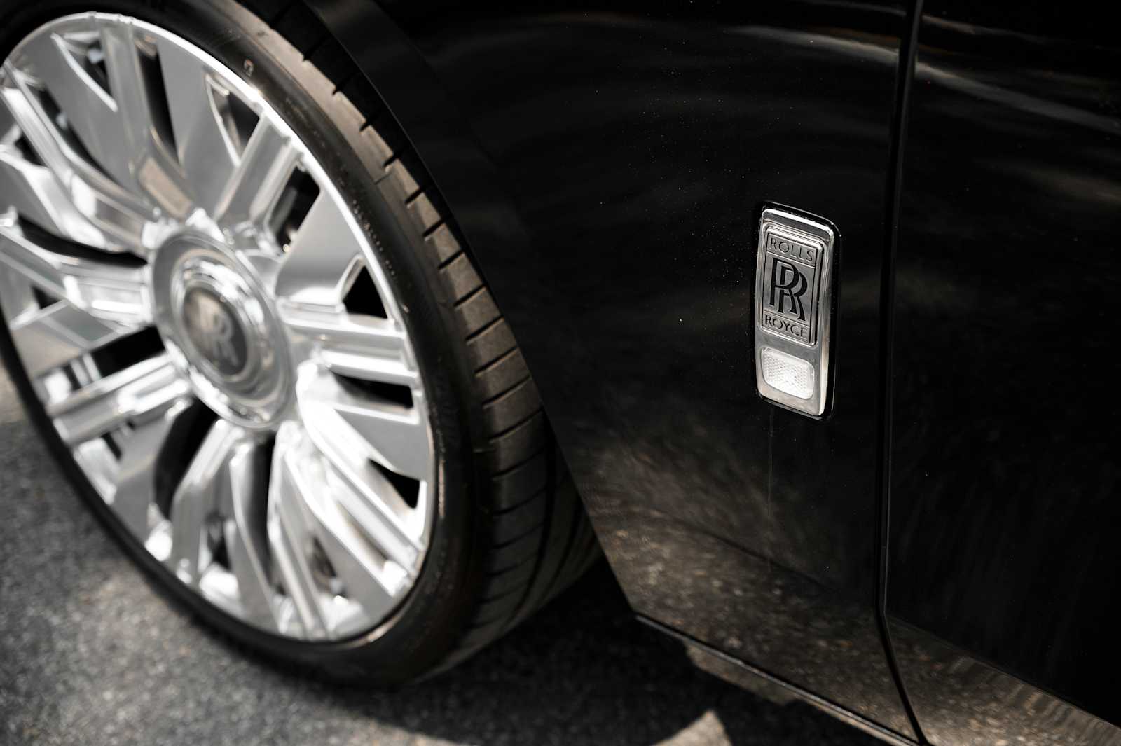 2027 Rolls-Royce Ghost Base - Photo 18