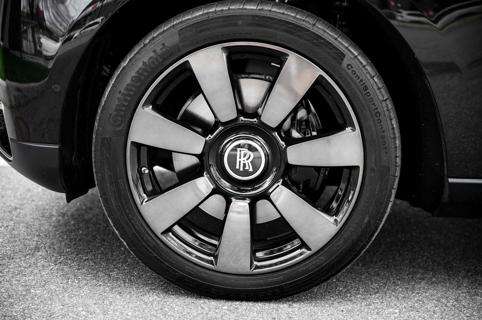 used 2023 Rolls-Royce Cullinan car, priced at $315,988