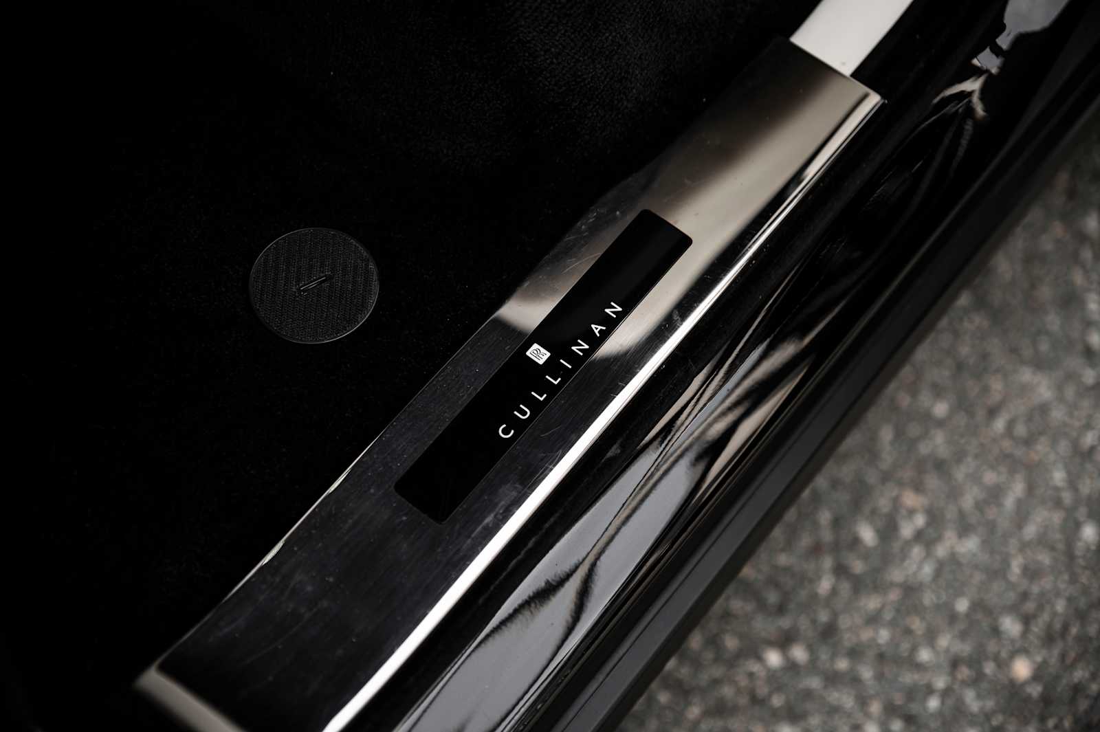 used 2023 Rolls-Royce Cullinan car, priced at $315,988
