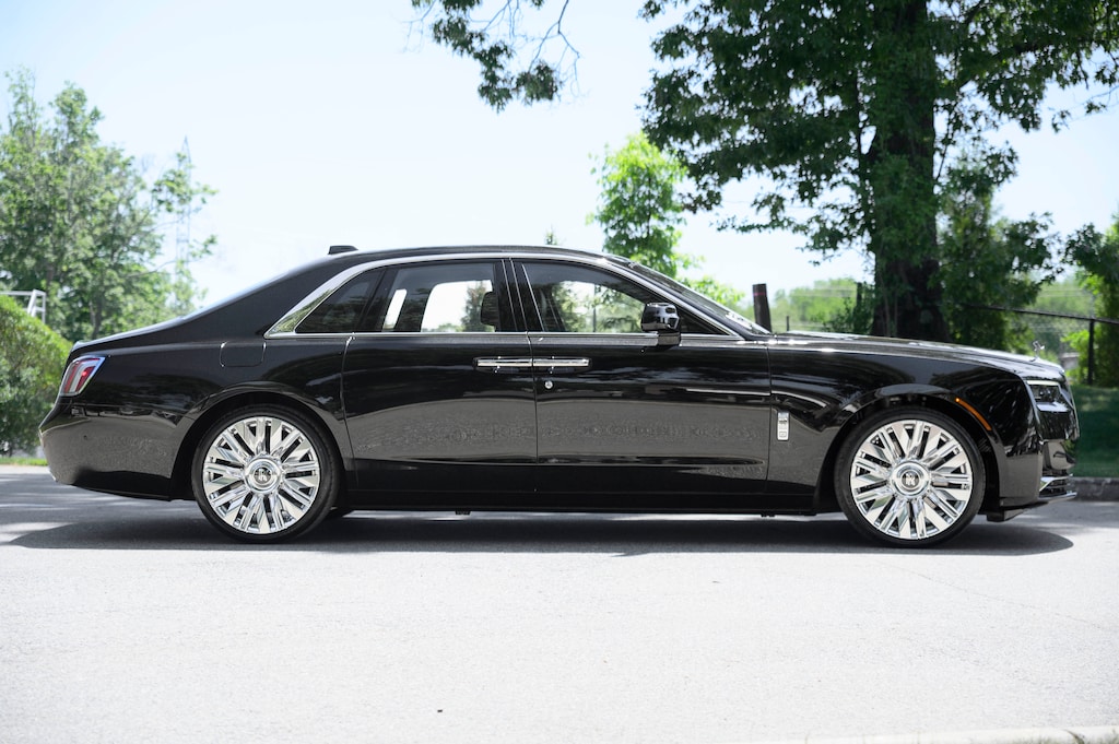 New 2027 Rolls-Royce Ghost Sedan
