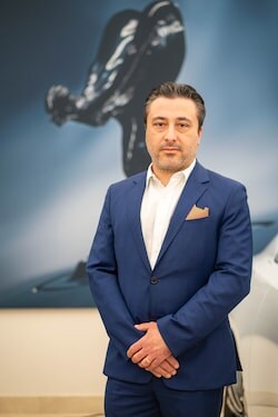 Staff member Raymond Guarino from ID_334b2d