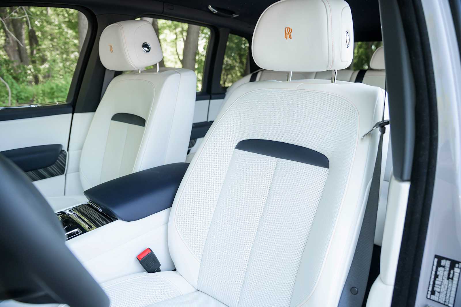 2027 Rolls-Royce Cullinan Base - Photo 33