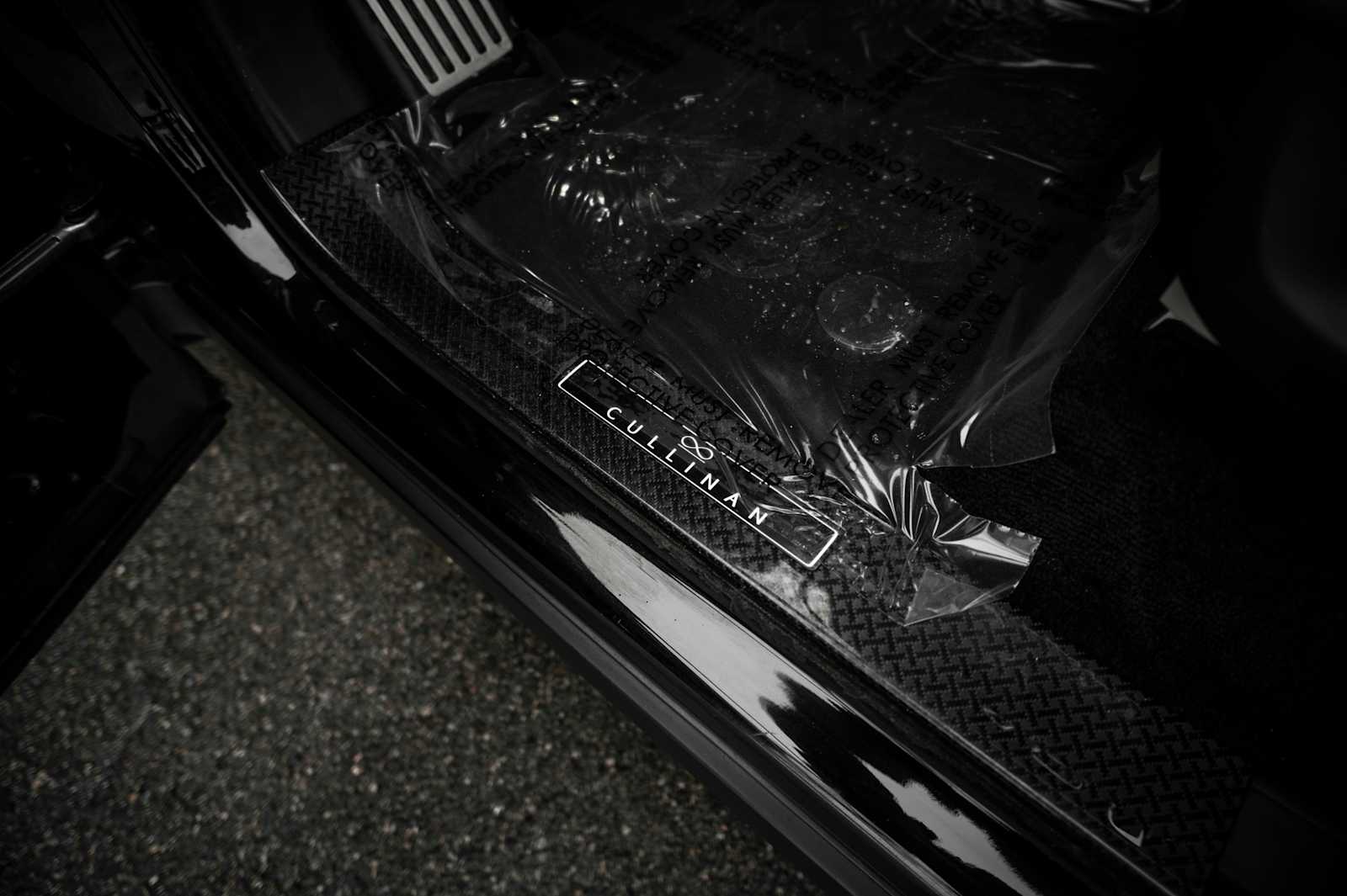 used 2022 Rolls-Royce Cullinan car, priced at $272,500