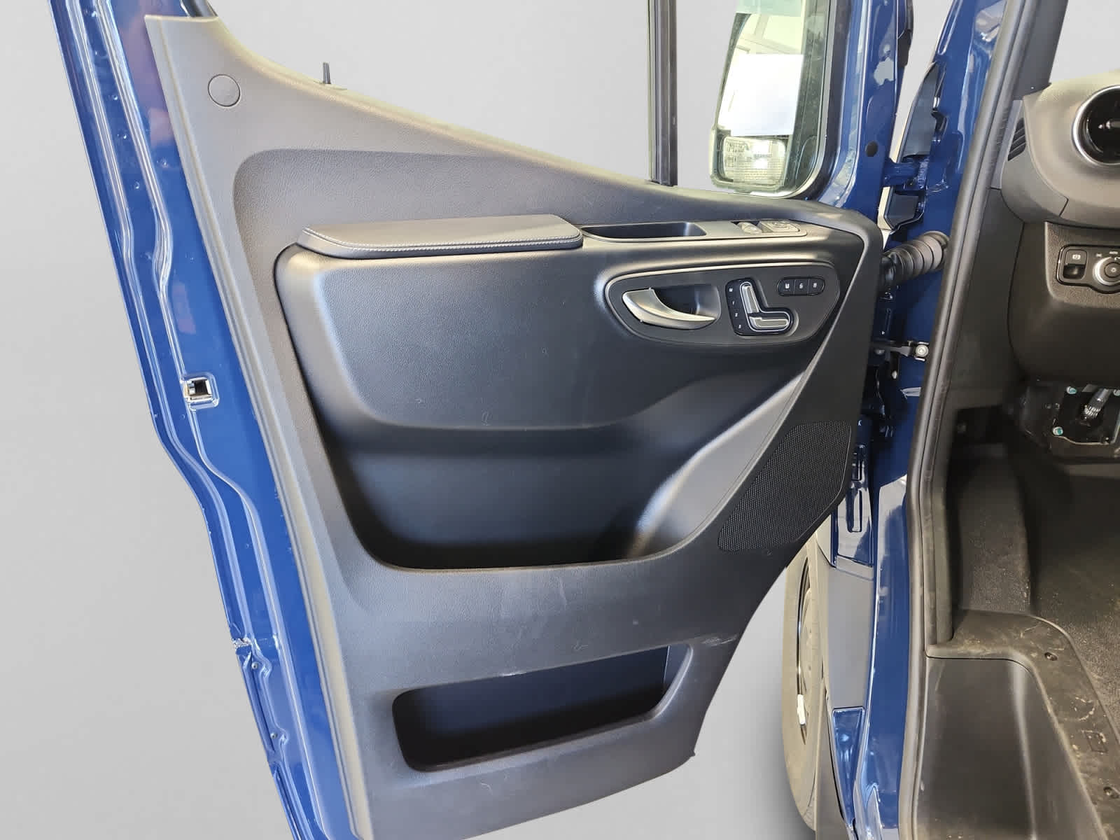 new 2026 Mercedes-Benz Sprinter 2500 car