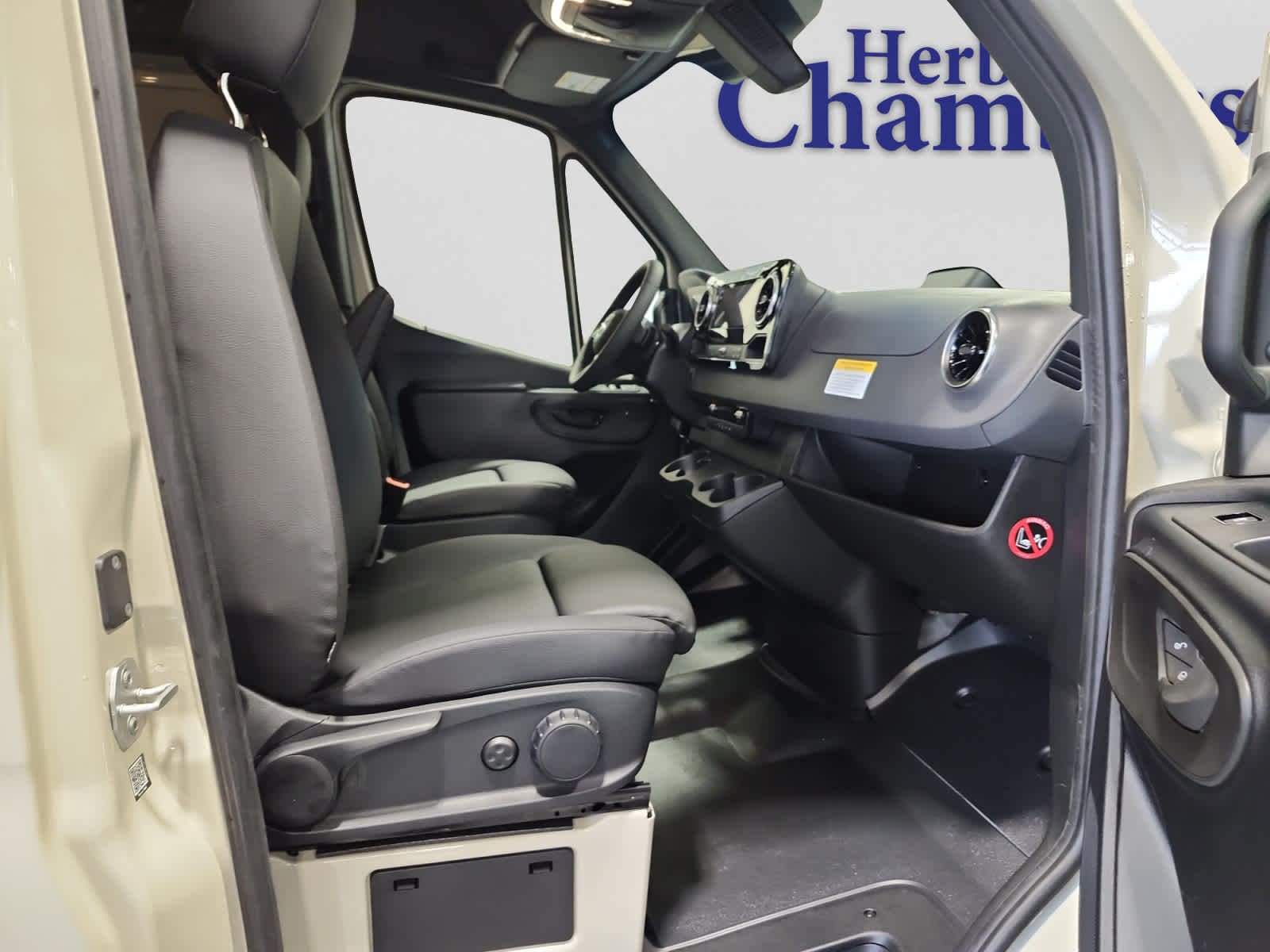 new 2026 Mercedes-Benz Sprinter 2500 car
