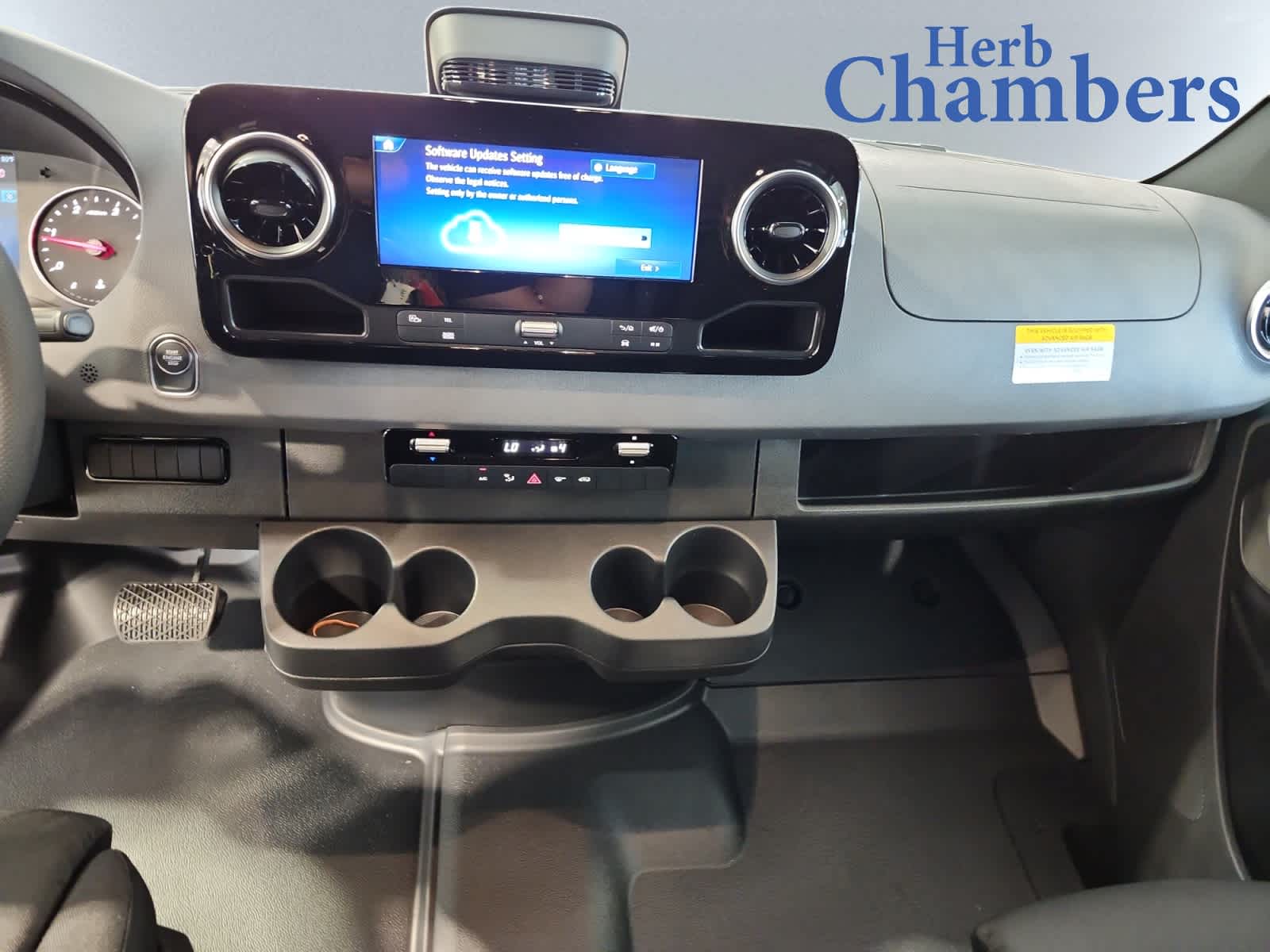 new 2025 Mercedes-Benz Sprinter 2500 car