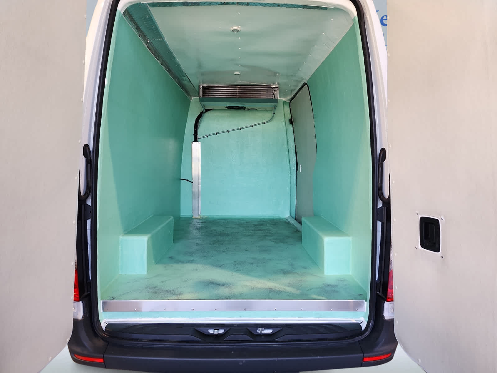 new 2025 Mercedes-Benz Sprinter 2500 car