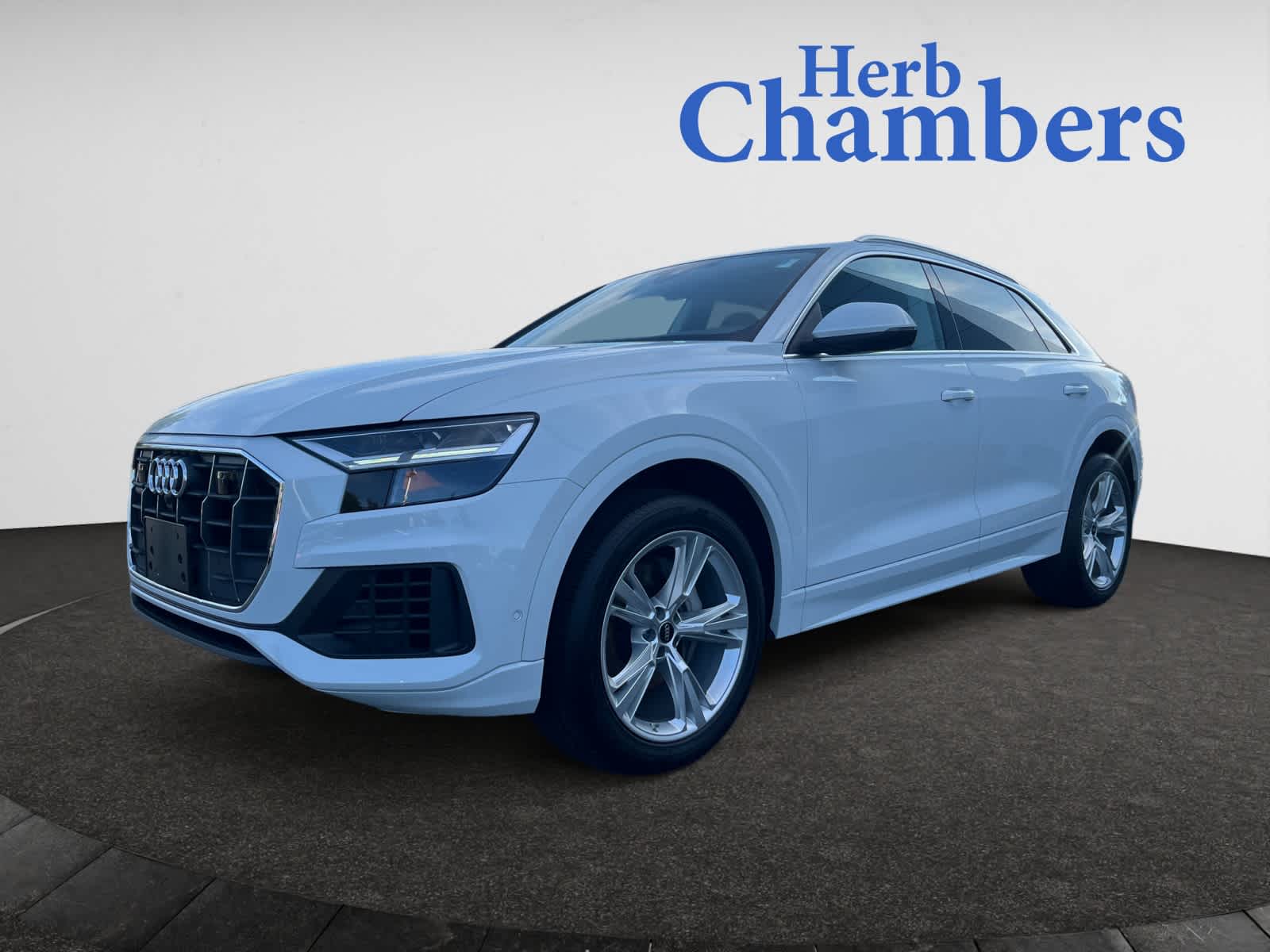 2022 Audi Q8 55 Premium Plus photo 3