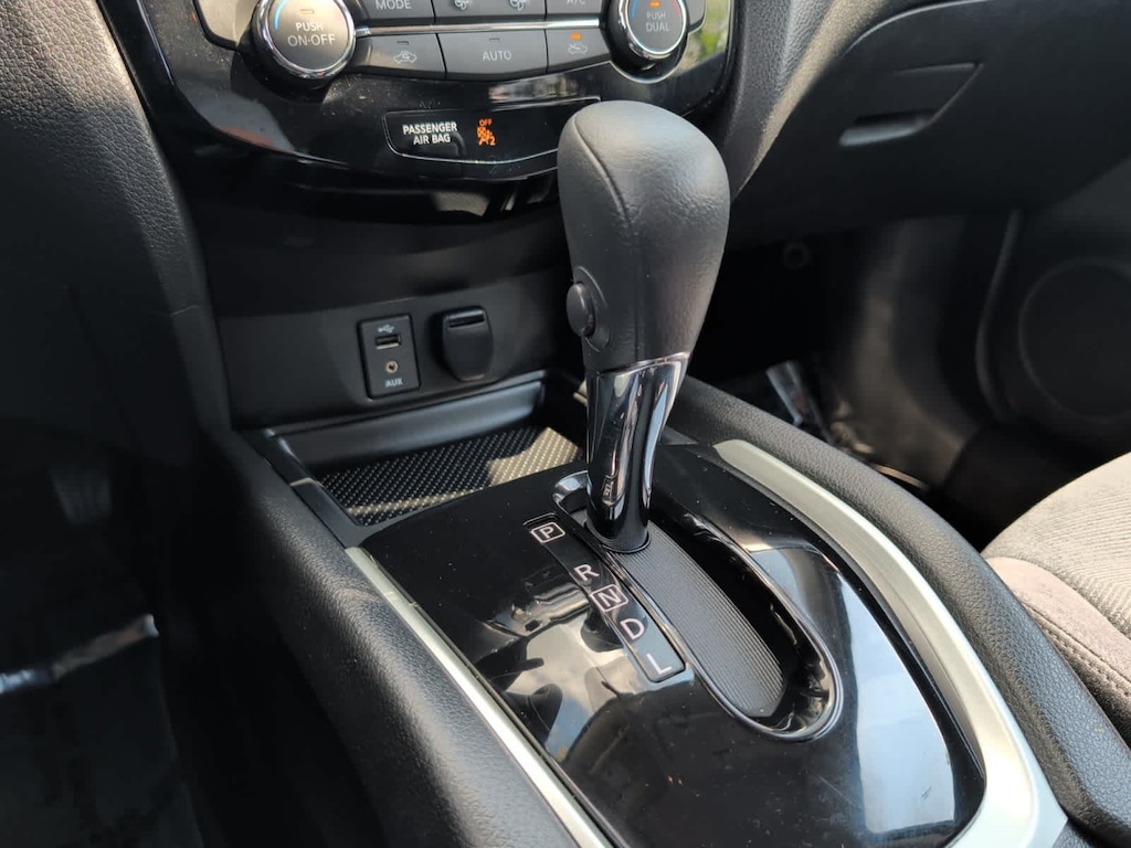 Used 2016 Nissan Rogue SV SUV