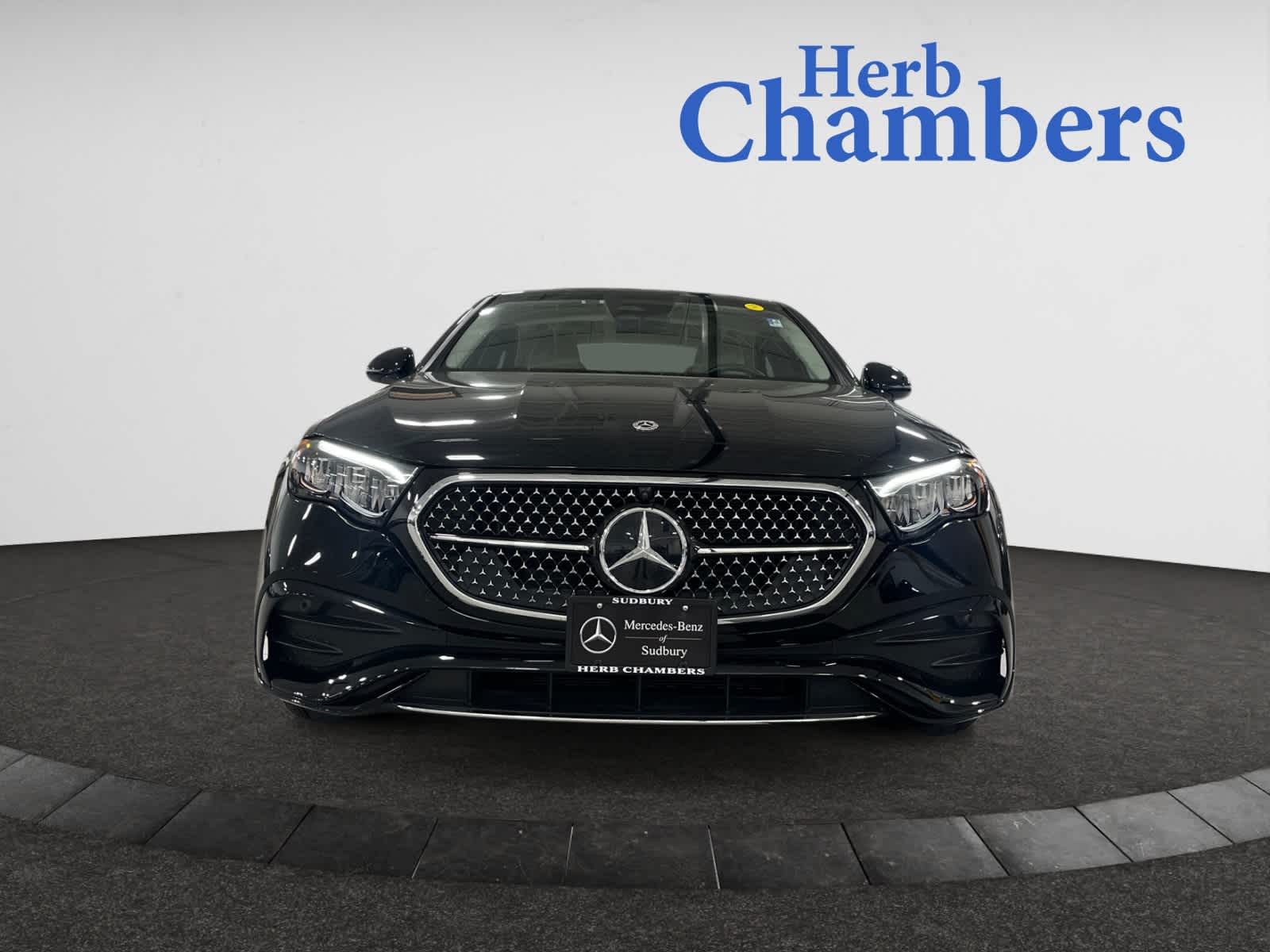 2025 Mercedes Benz E 350 4MATIC Sedan photo 2