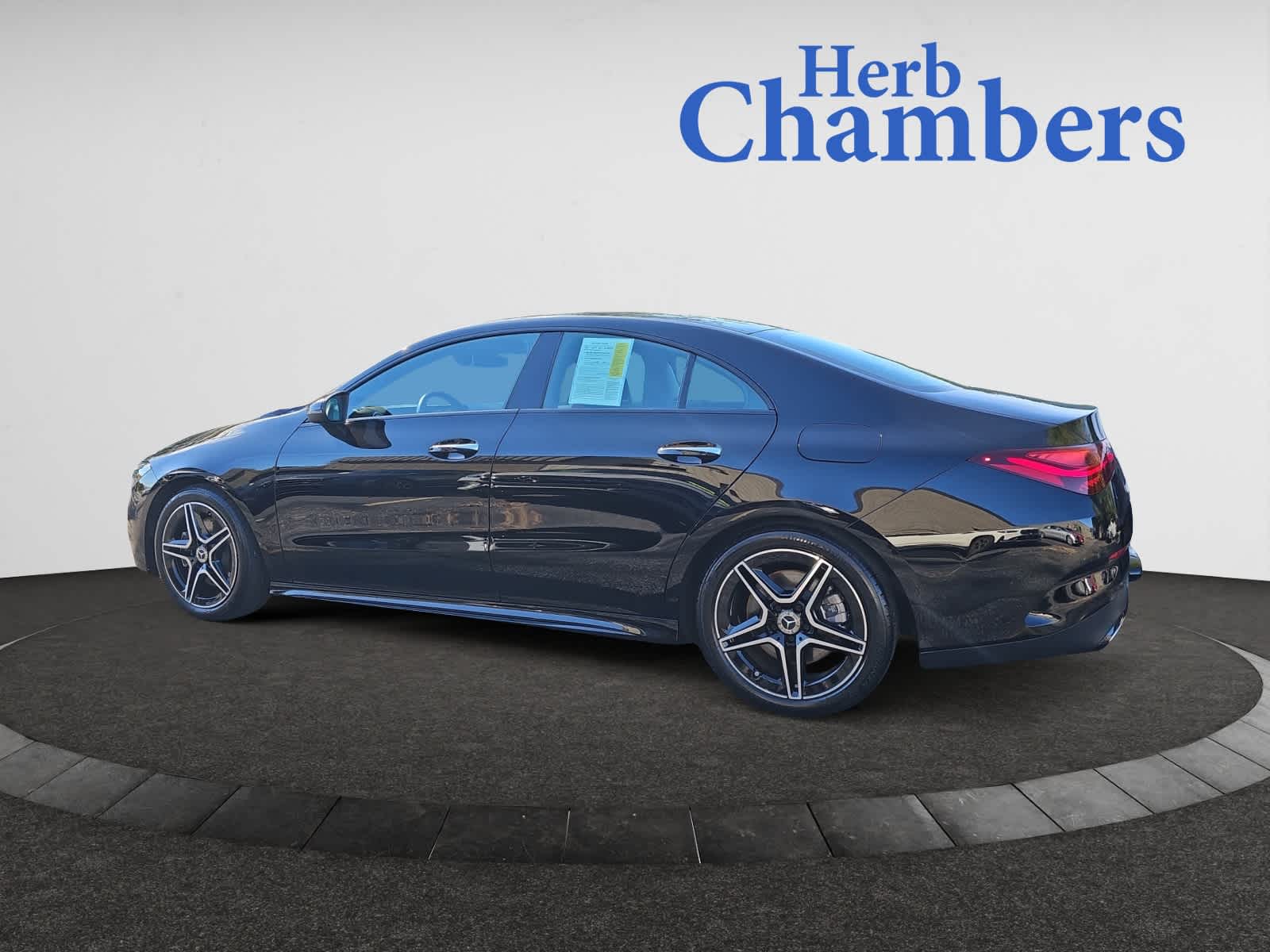 2025 Mercedes Benz CLA 250 4MATIC photo 3