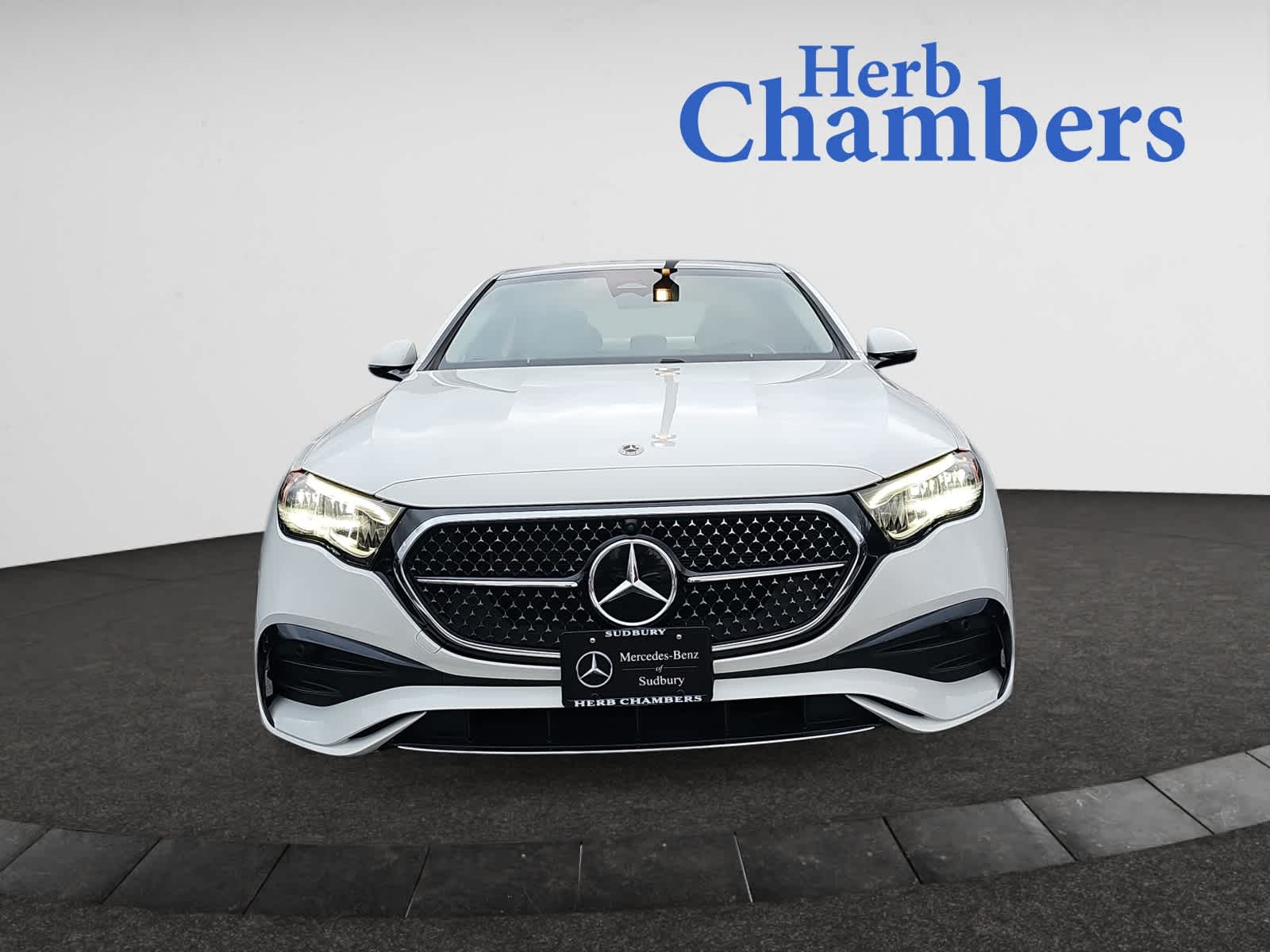 2025 Mercedes Benz E 350 4MATIC Sedan photo 2