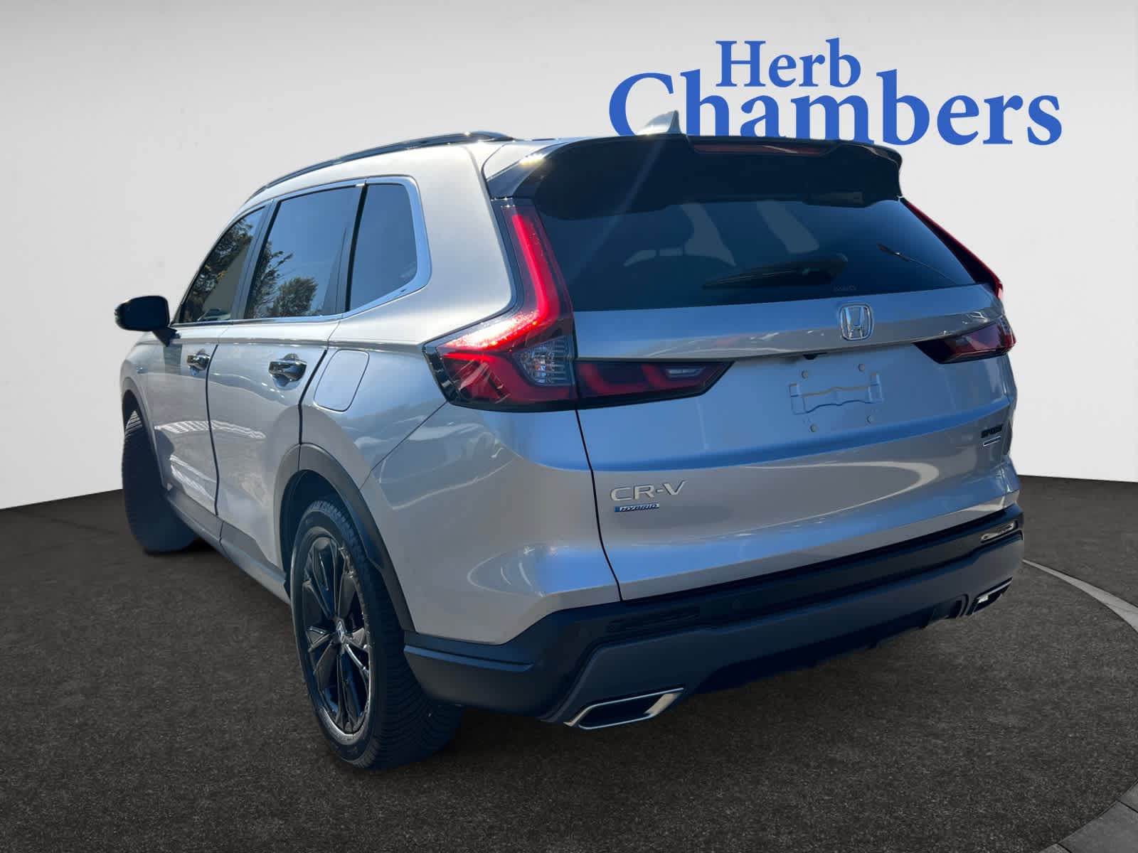 2024 Honda CR-V Hybrid Sport Touring photo 2