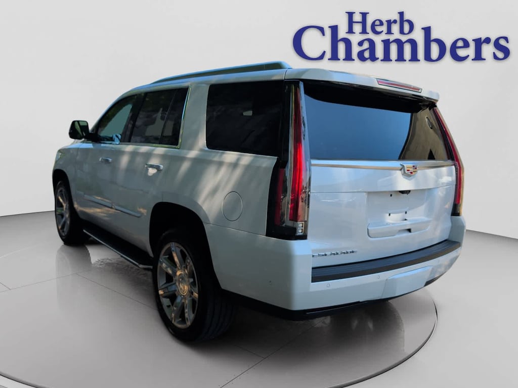 Used 2019 CADILLAC Escalade Luxury SUV