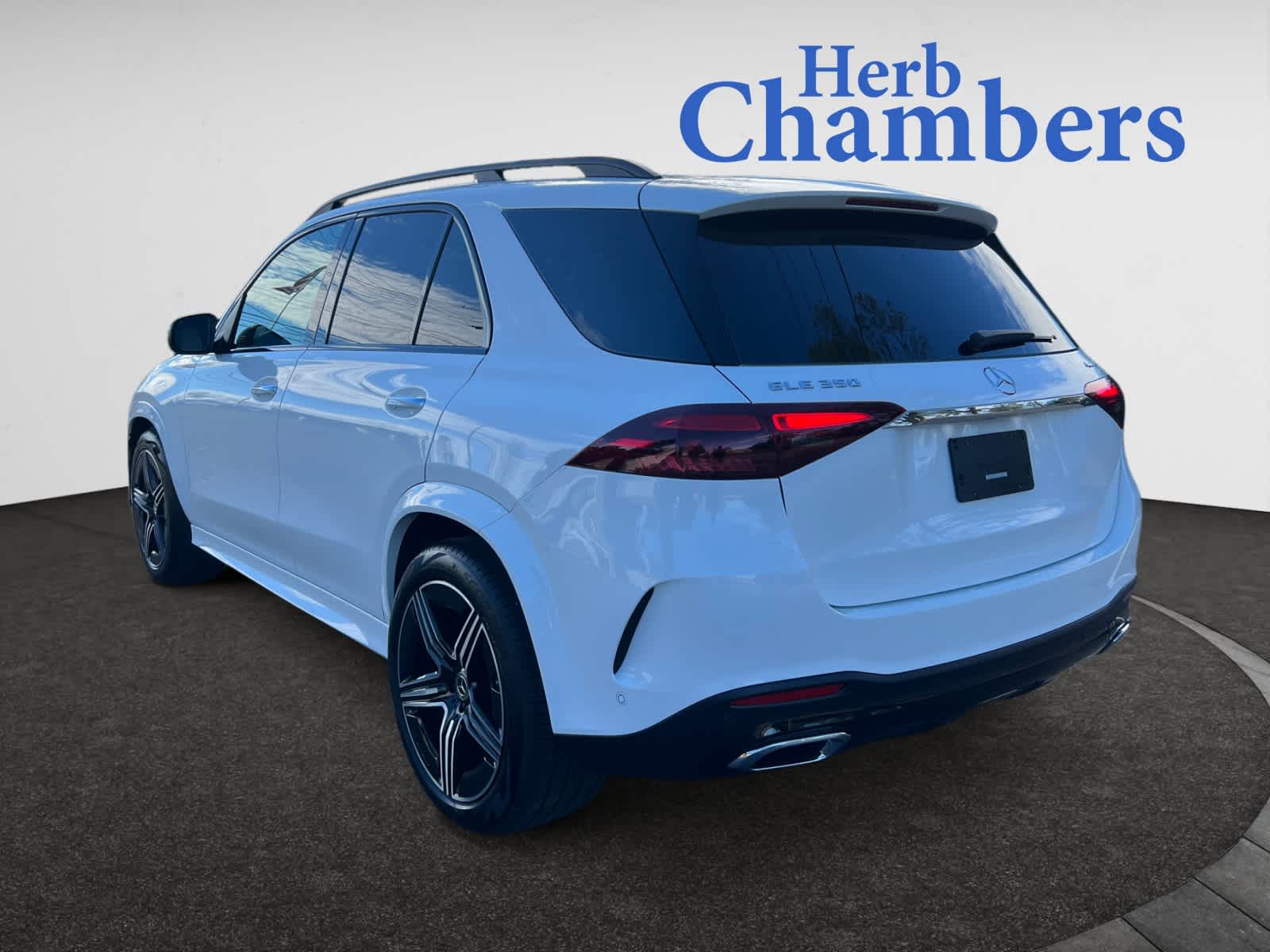 2025 Mercedes Benz GLE 350 4MATIC photo 3