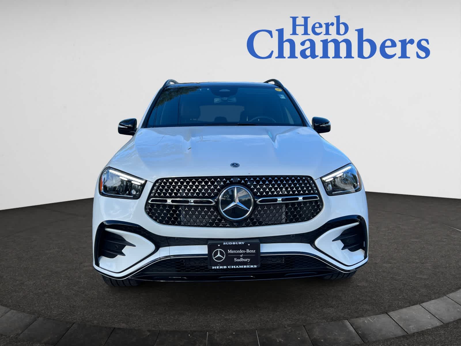 2025 Mercedes Benz GLE 350 4MATIC photo 2